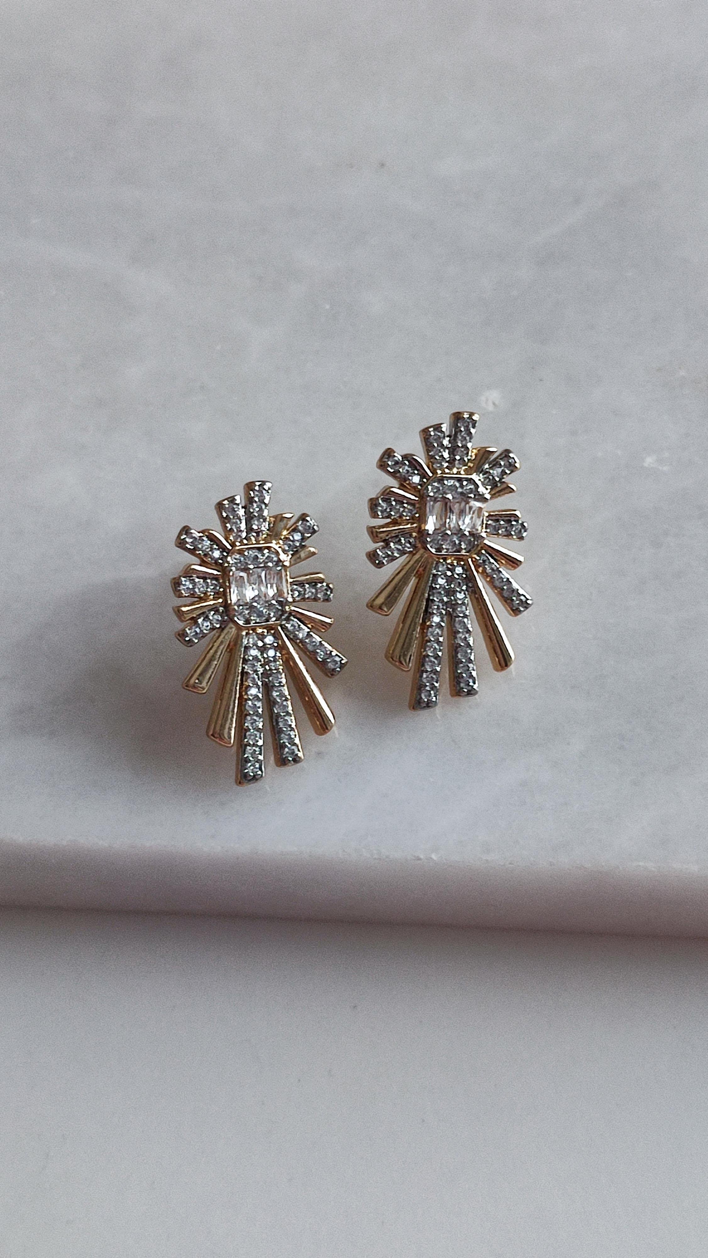 ÇELİK GOLD TAŞLI KÜPE 