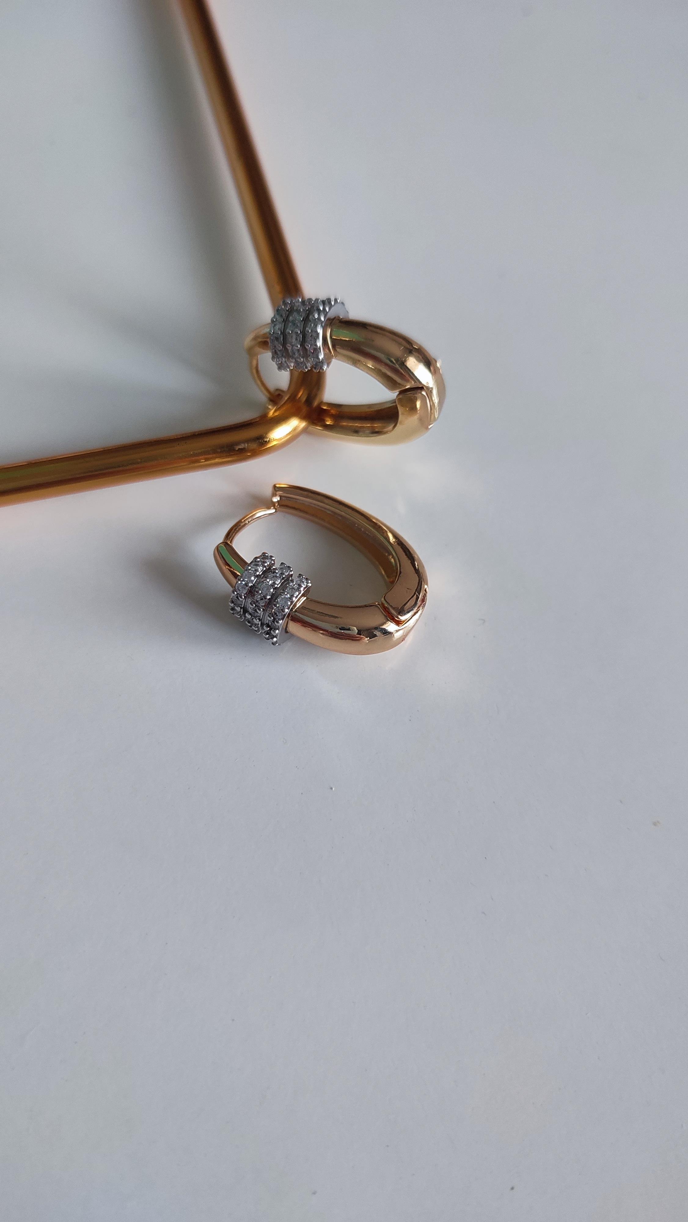 ÇELİK GOLD ÜZERİ TAŞLI OVAL KÜPE 