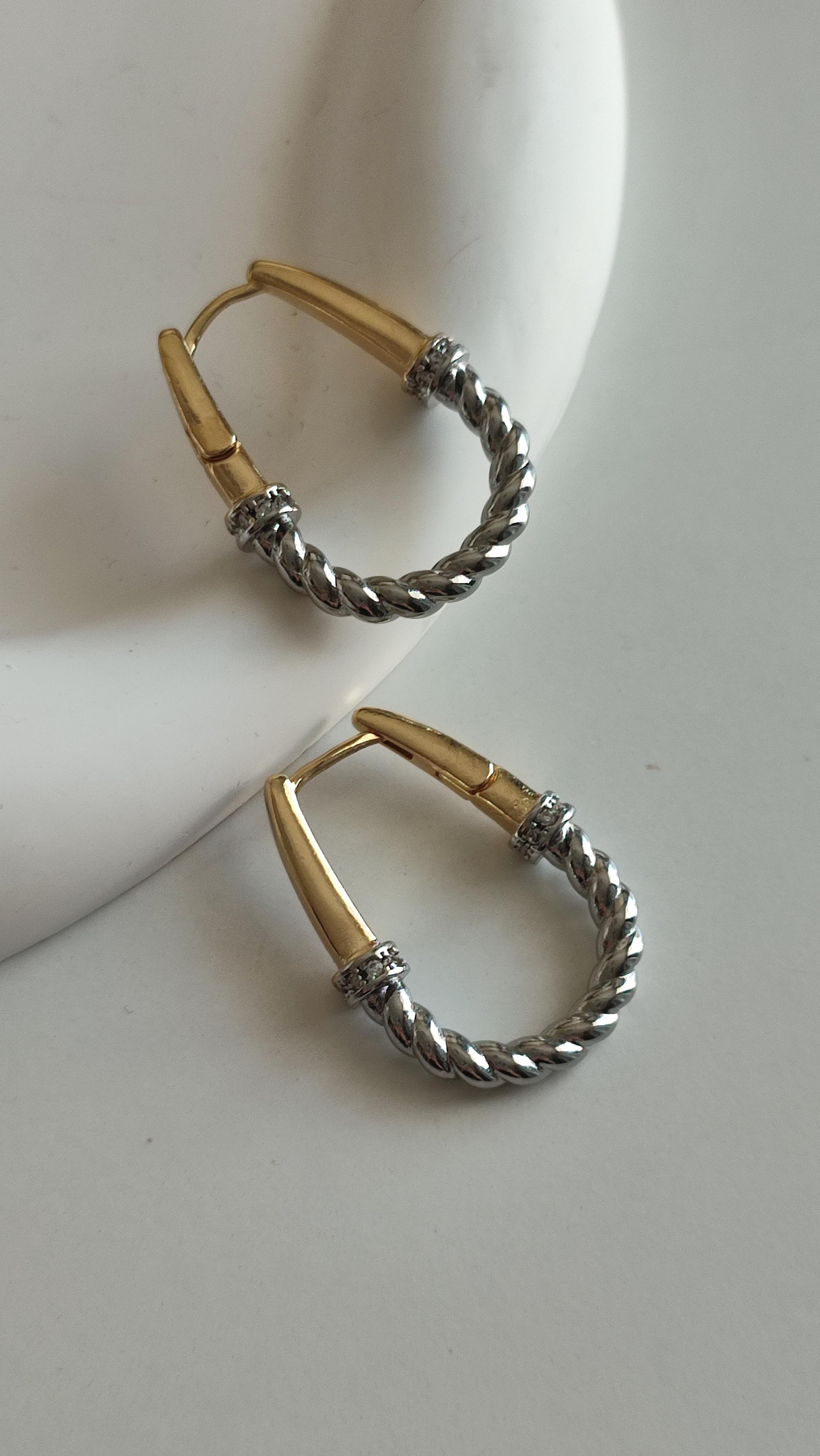 ÇELİK İKİ RENK OVAL KÜPE 