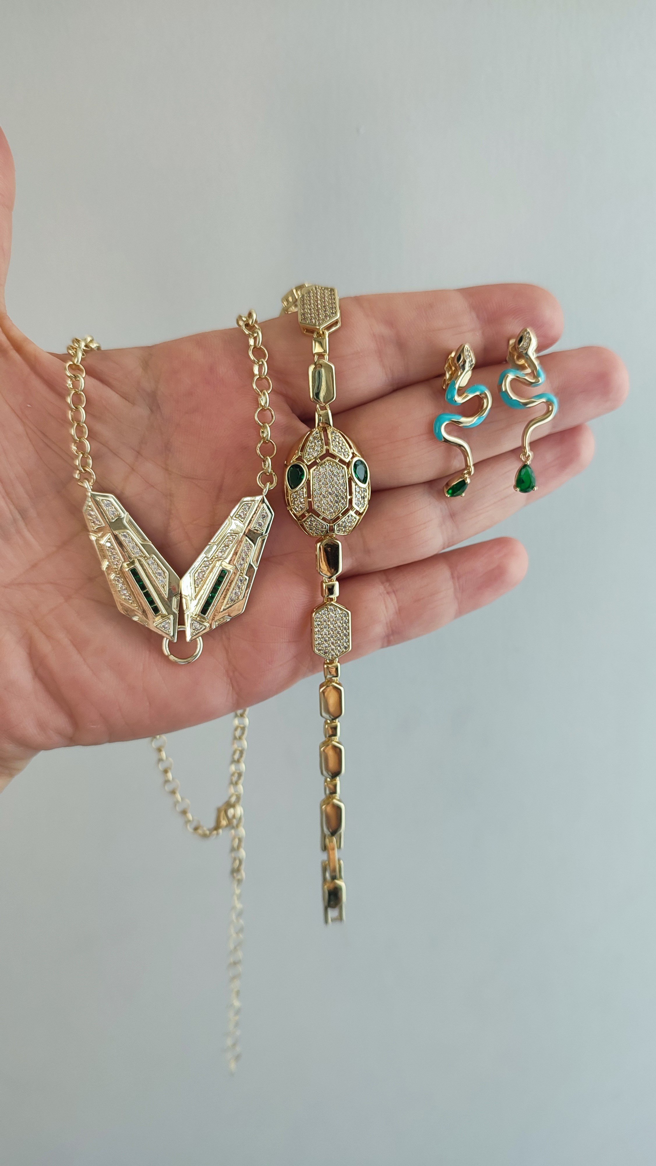 GOLD ÖZEL SERİ YEŞİL TAŞLI KOMBİN 