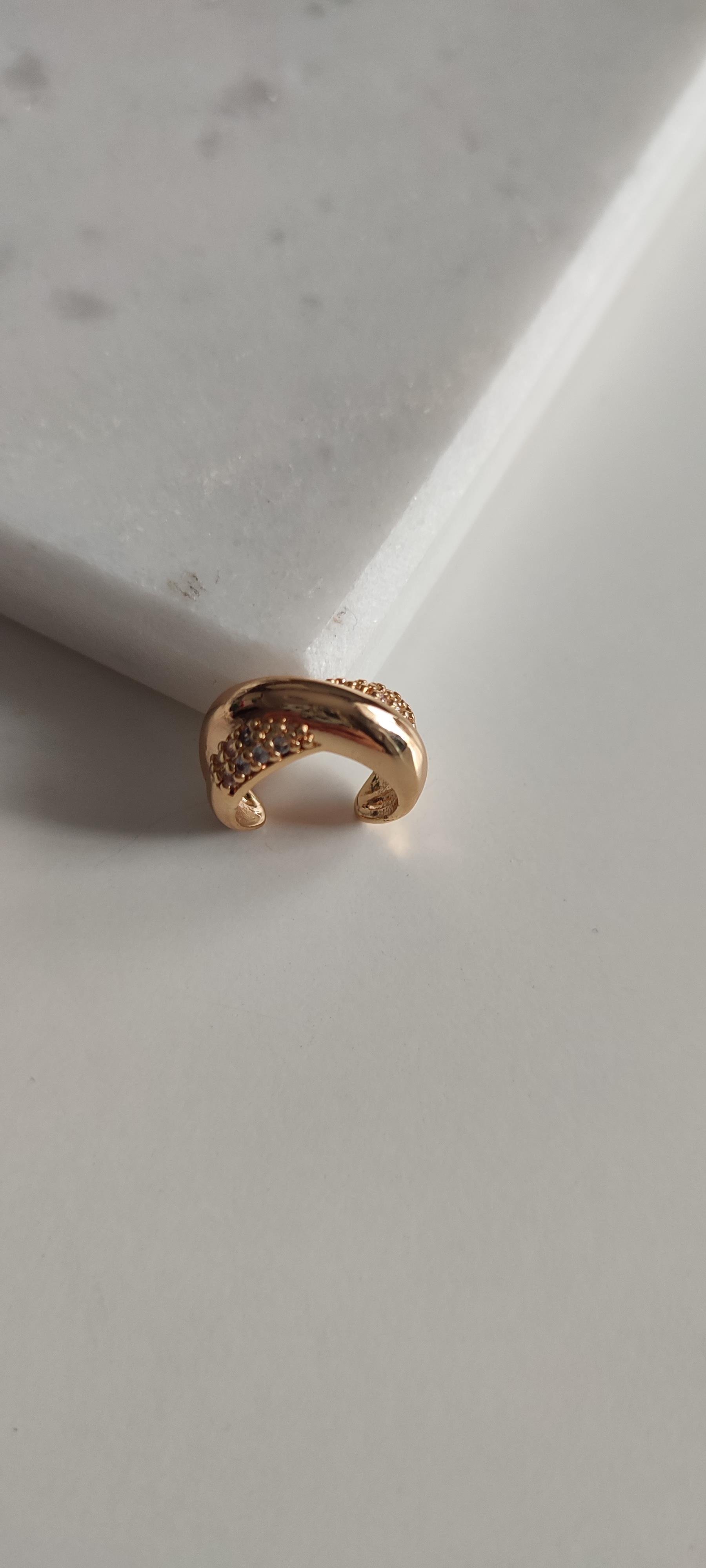 GOLD TAŞLI KIKIRDAK KÜPE 