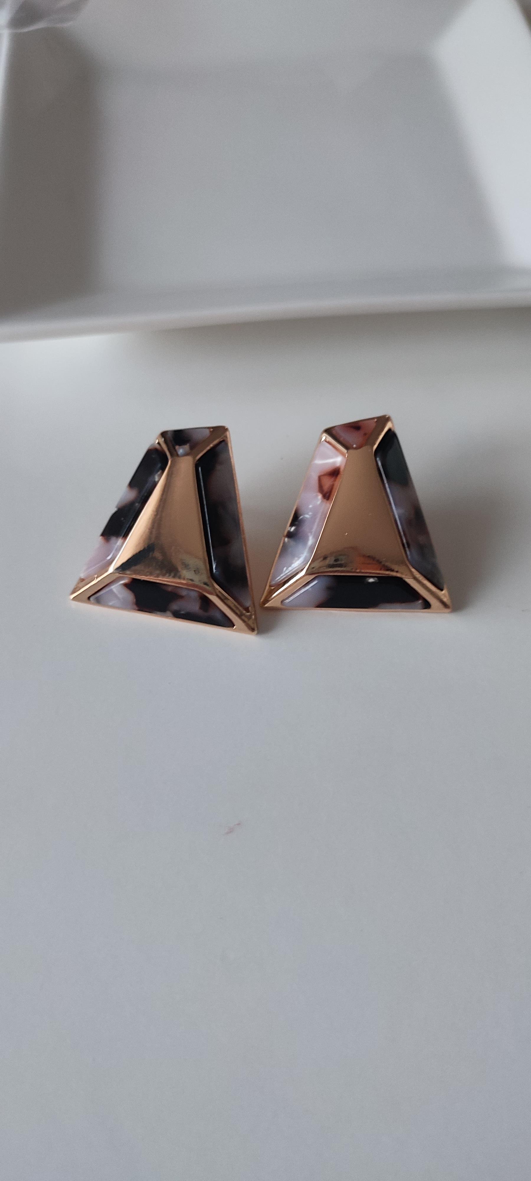 GOLD VE RENKLİ ÜÇGEN KÜPE 