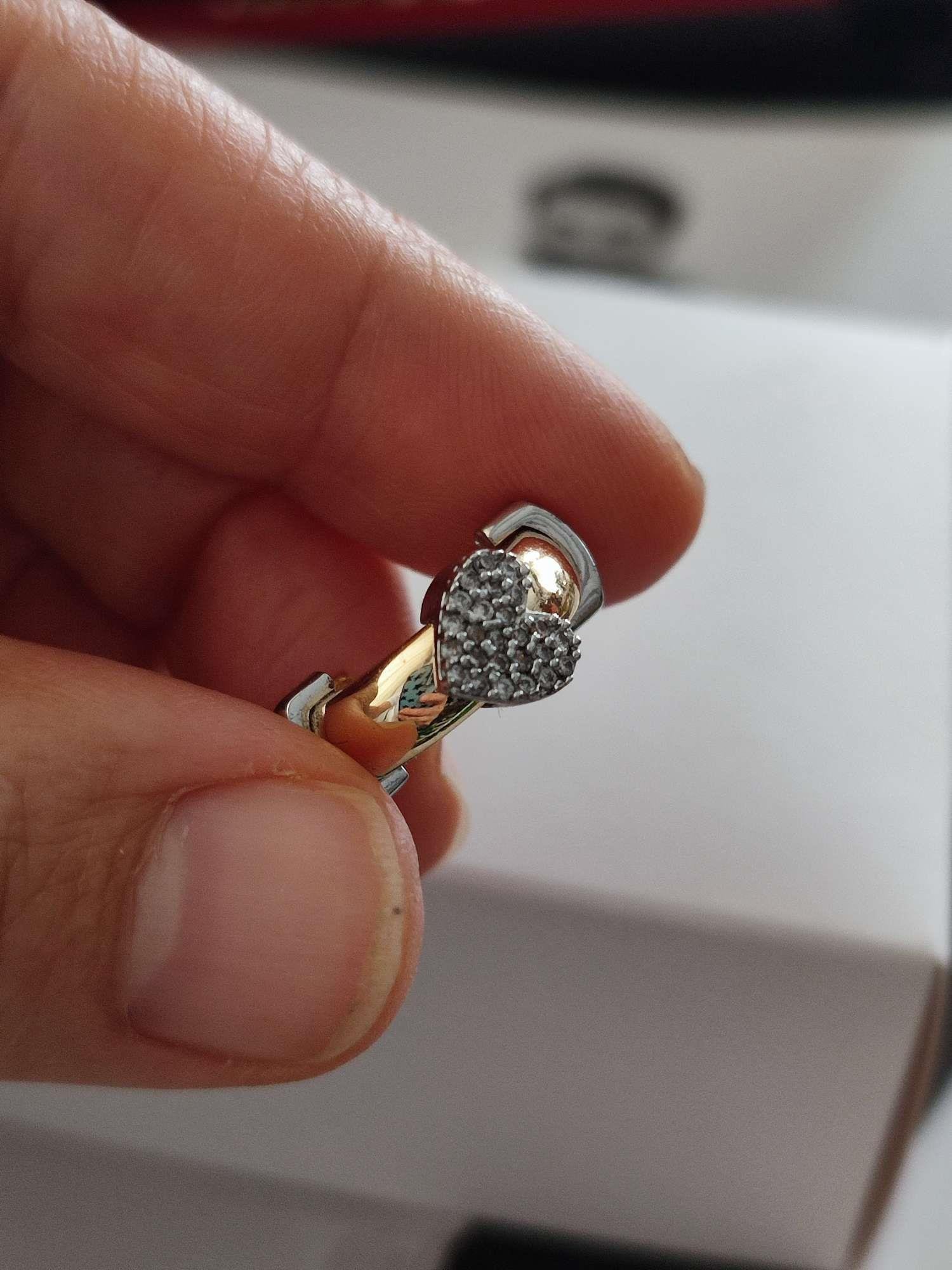 Gümüş Kaplama Marka Model Gold Üzeri Kalp Detaylı Kıkırdak Küpe