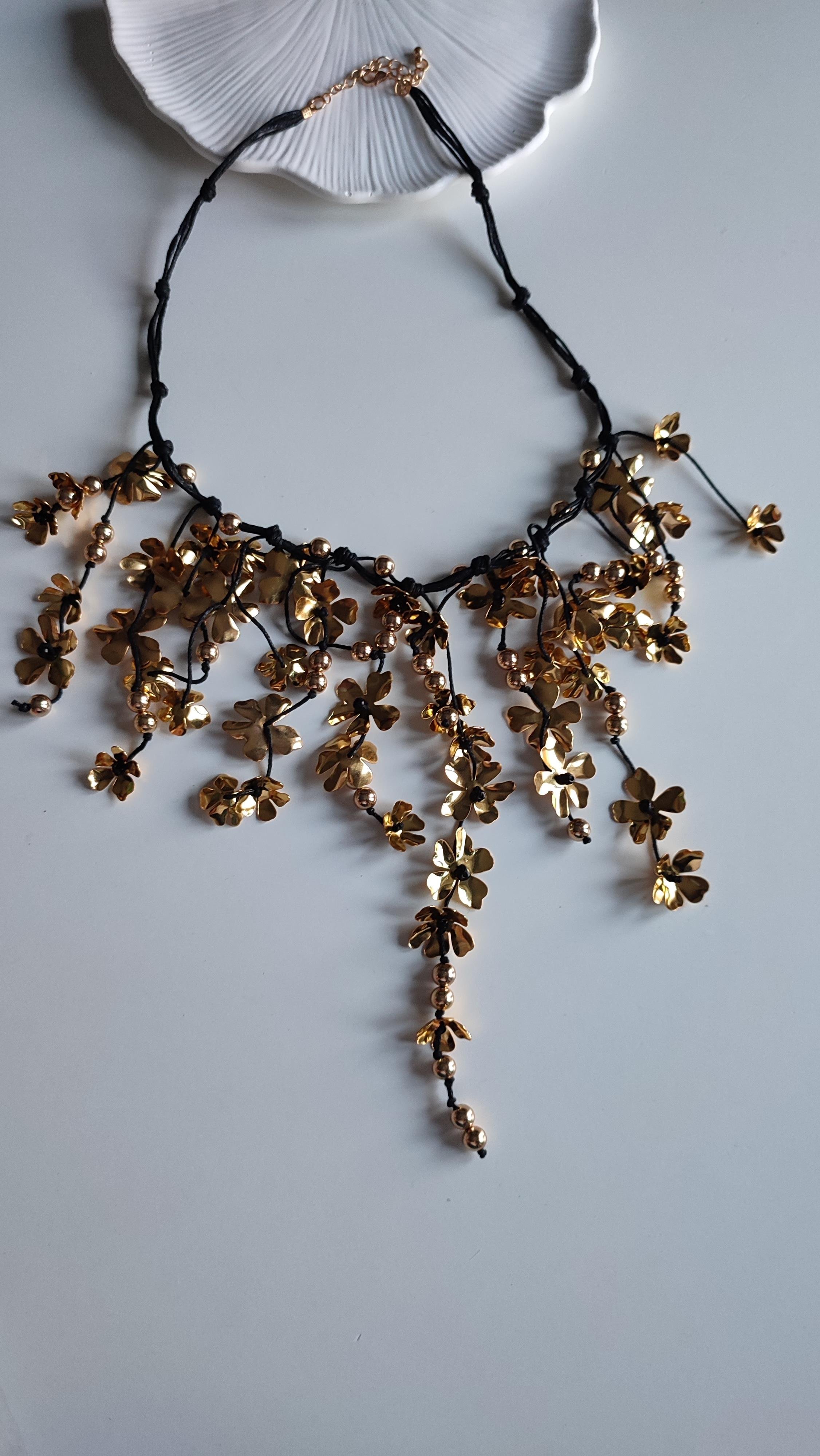 MARKA MODEL ÇİÇEKLİ GOLD KOLYE (65 cm)