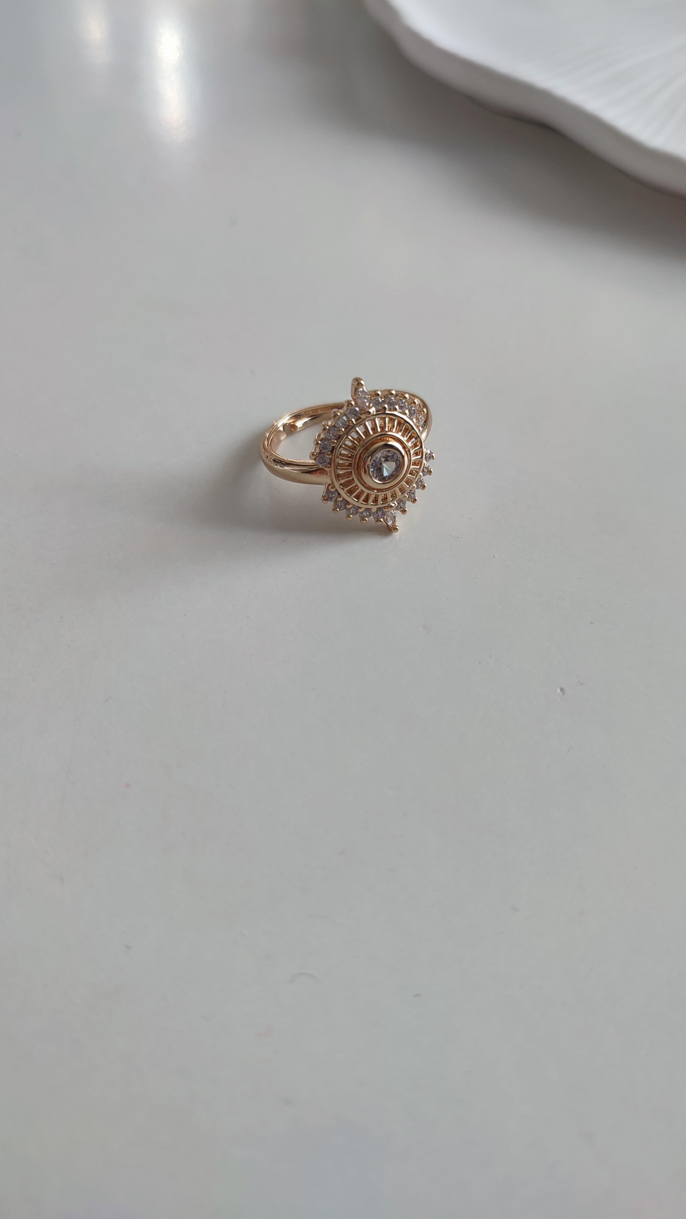 ÖZEL SERİ GOLD TANRIÇA YÜZÜK