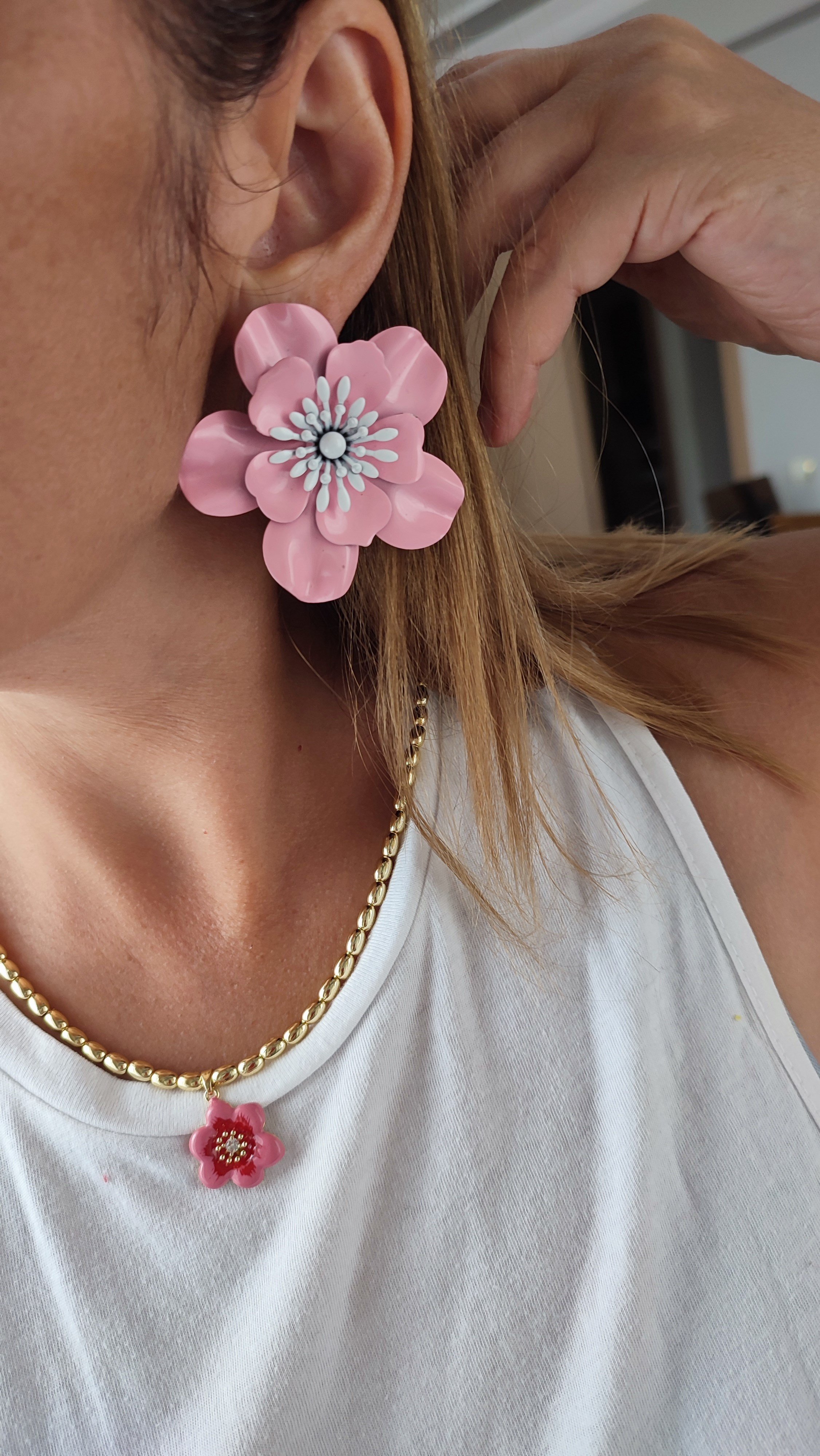 PEMBE ÇİÇEK KOLYE KÜPE KOMBİNİ 
