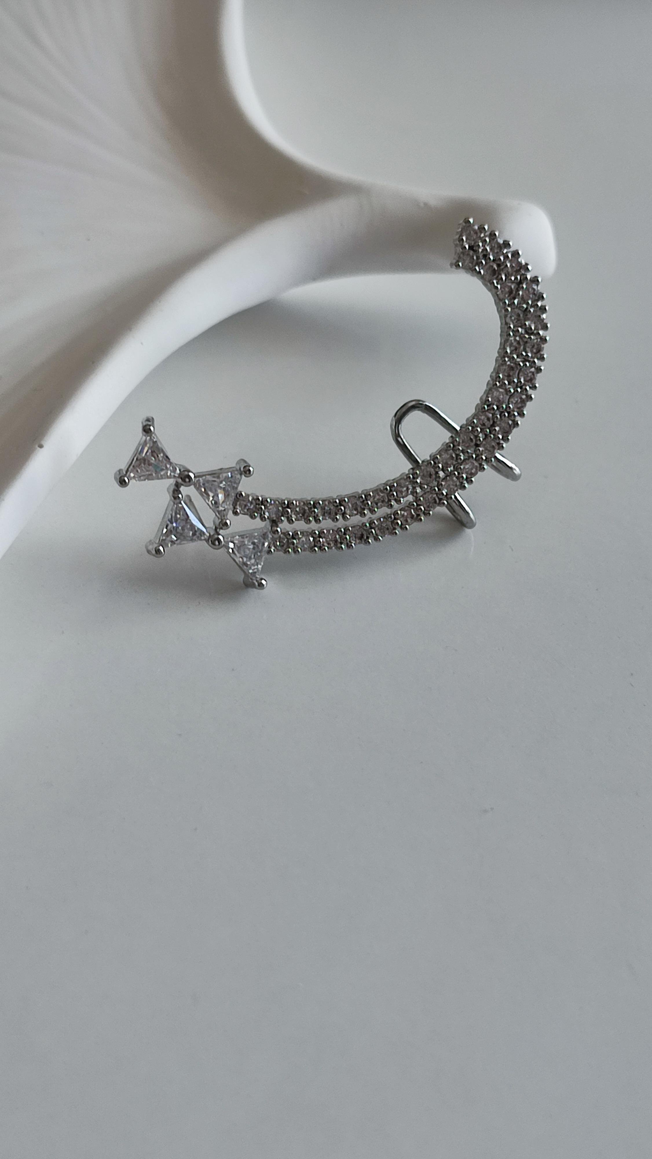 SİLVER TAŞLI FİYONK EARCUFF