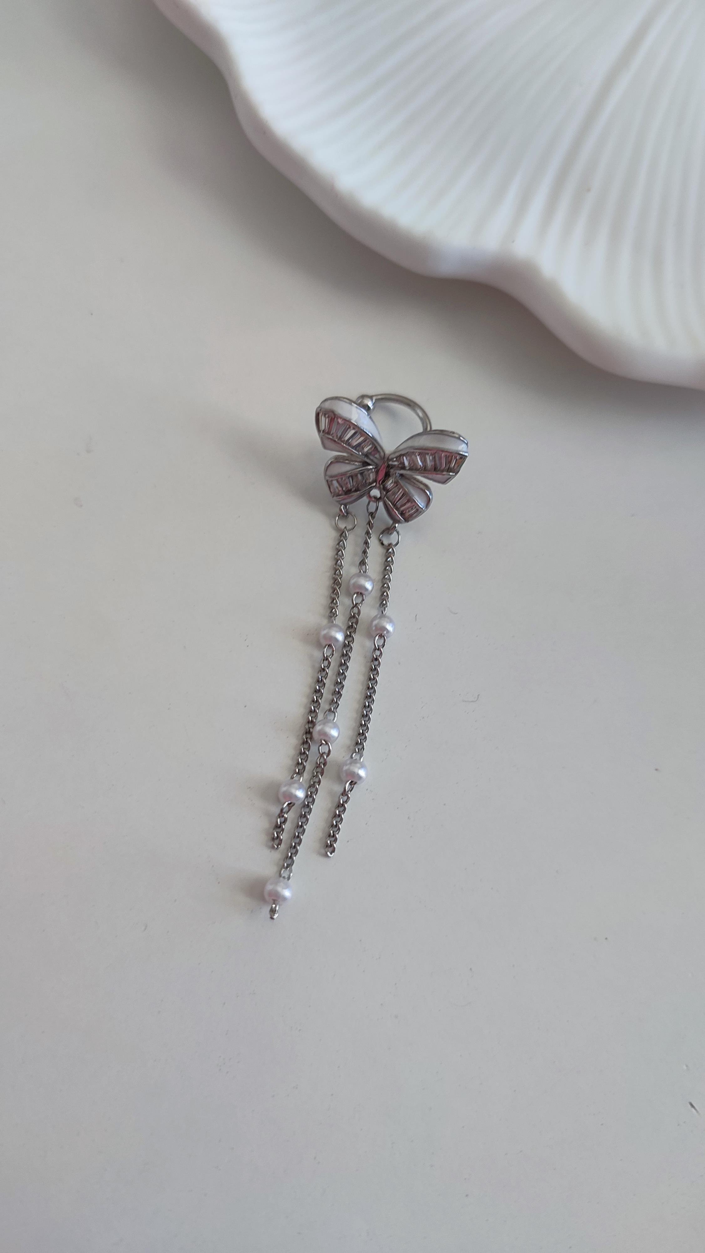 Siver Üzeri Beyaz Mineli Kelebek Earcuf