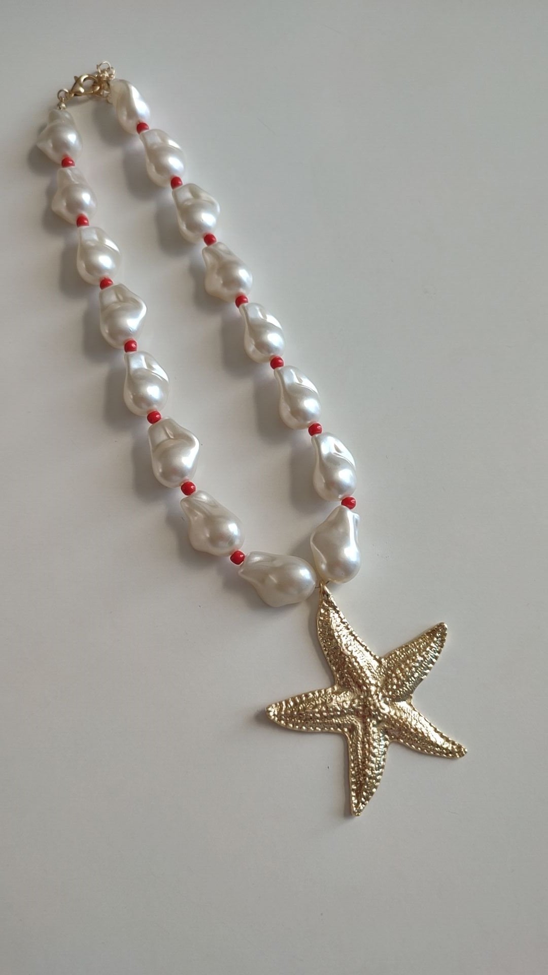 SUNİ İNCİLİ YILDIZLI KOLYE (50 CM)