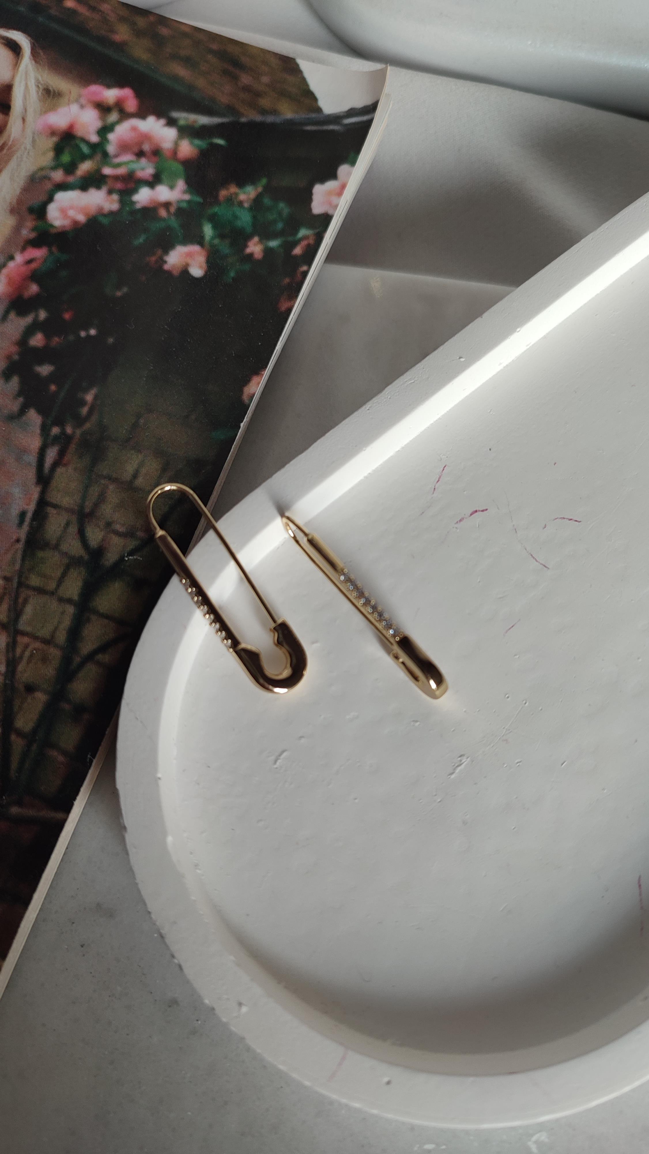 XP GOLD ÇENGELLİ İĞNE KÜPE 