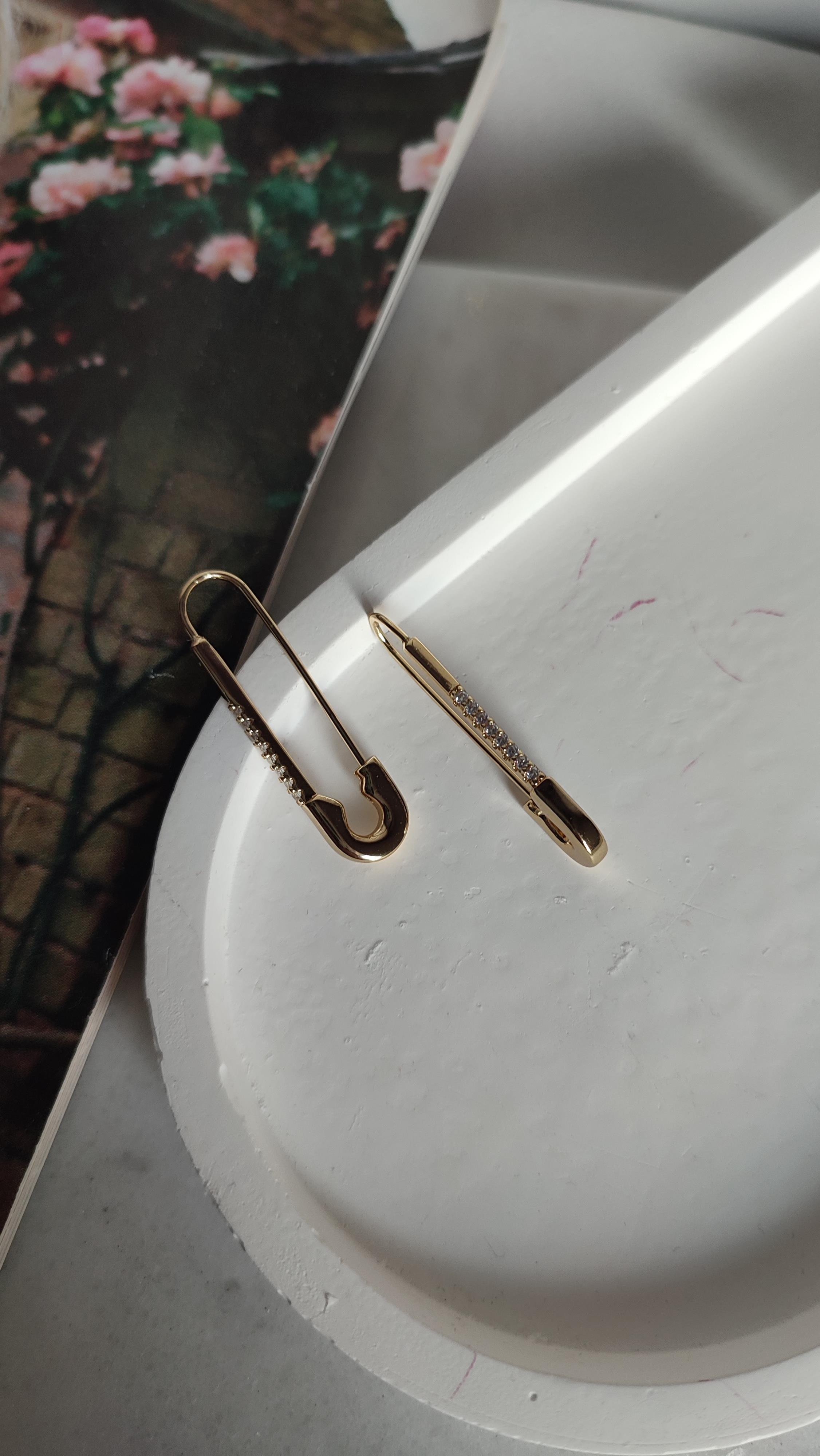 XP GOLD ÇENGELLİ İĞNE KÜPE 