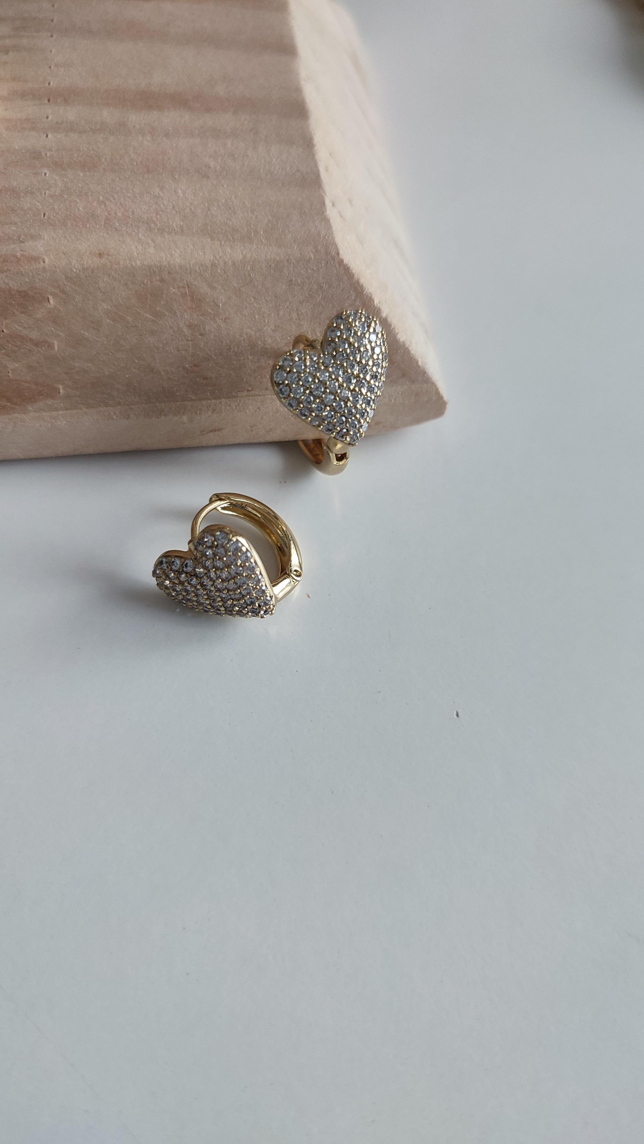 XP GOLD KALPLİ KÜPE 