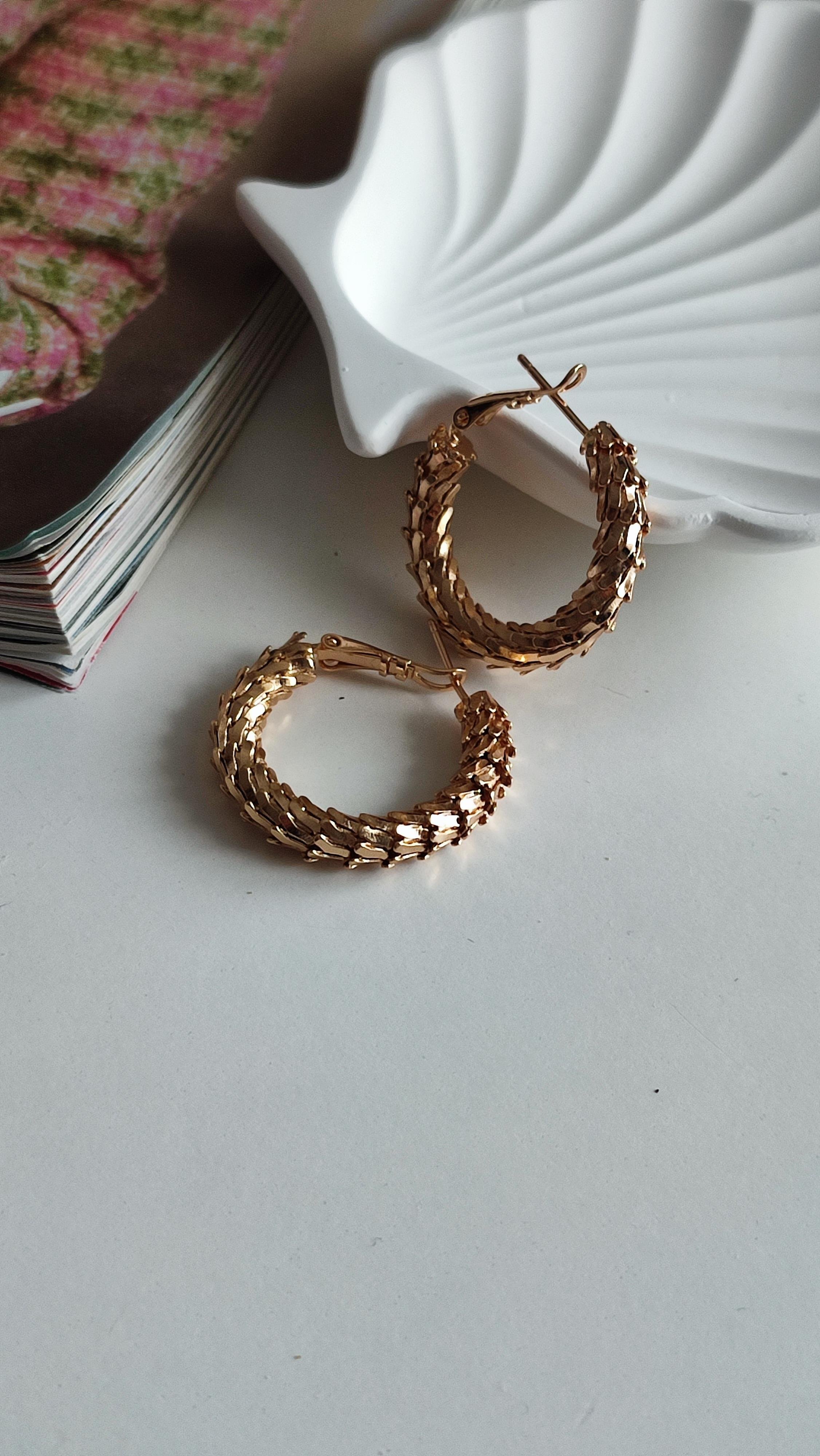 XP ROSE GOLD RENK TIRTIKLI HALKA KÜPE 