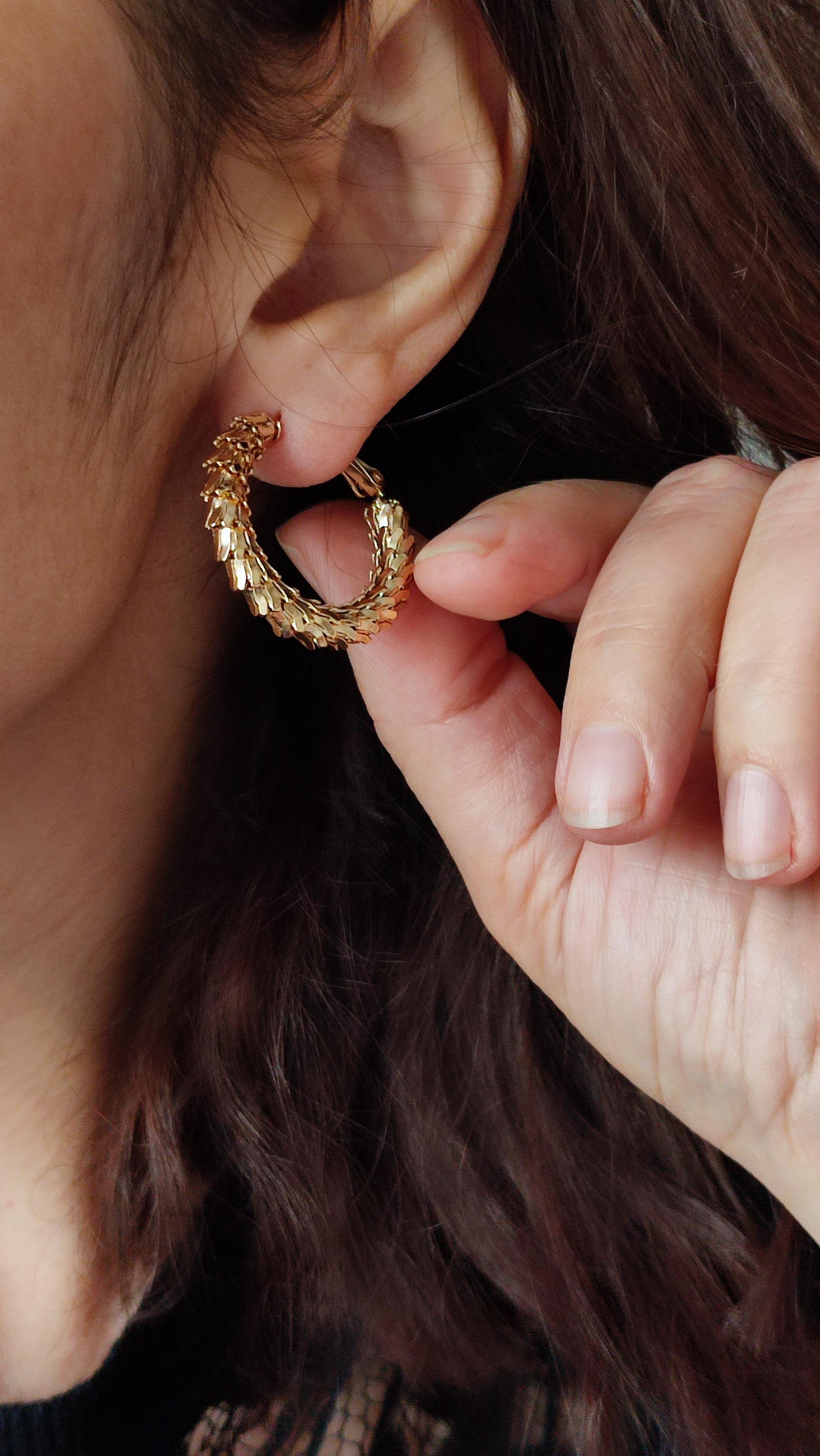 XP ROSE GOLD RENK TIRTIKLI HALKA KÜPE 
