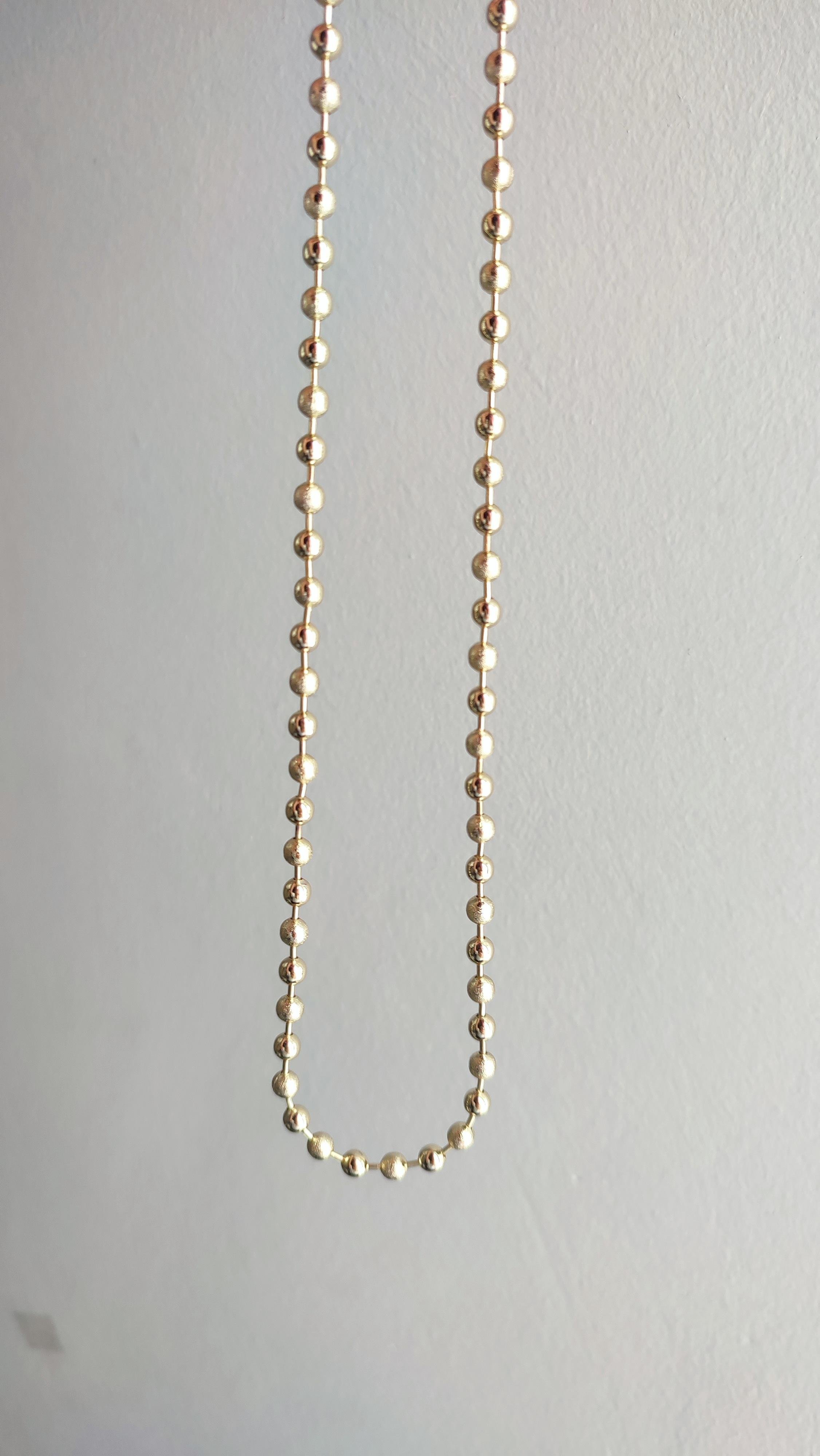 XP SİMLİ SIRALI TOPCUK KOLYE (45 CM)
