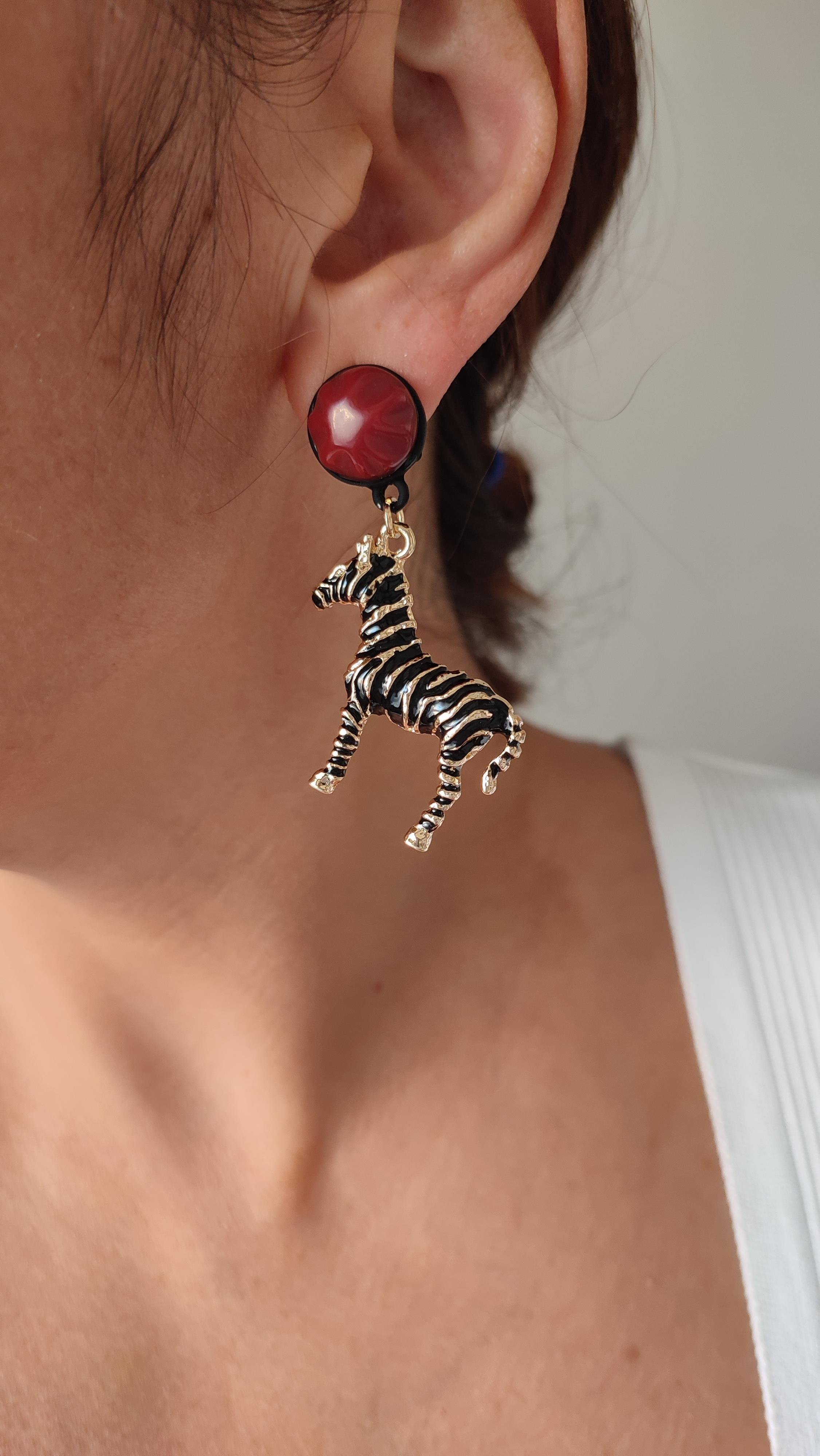 ZR MODEL ZEBRA KÜPE 