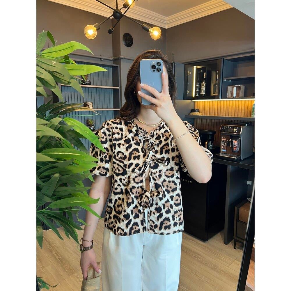 Bağlama Detaylı Leopar Bluz