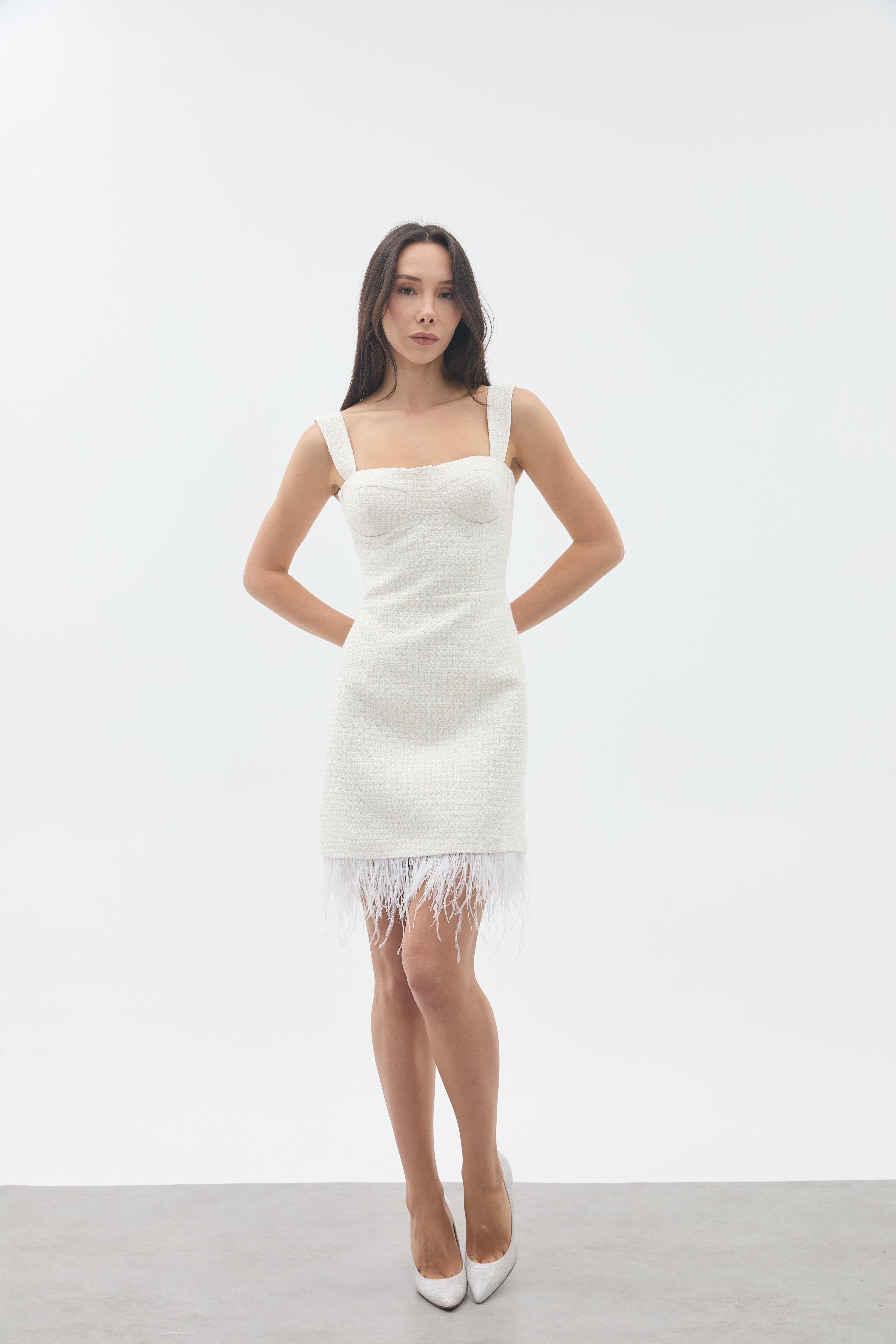 OTRİŞLİ MİNİ ELBİSE