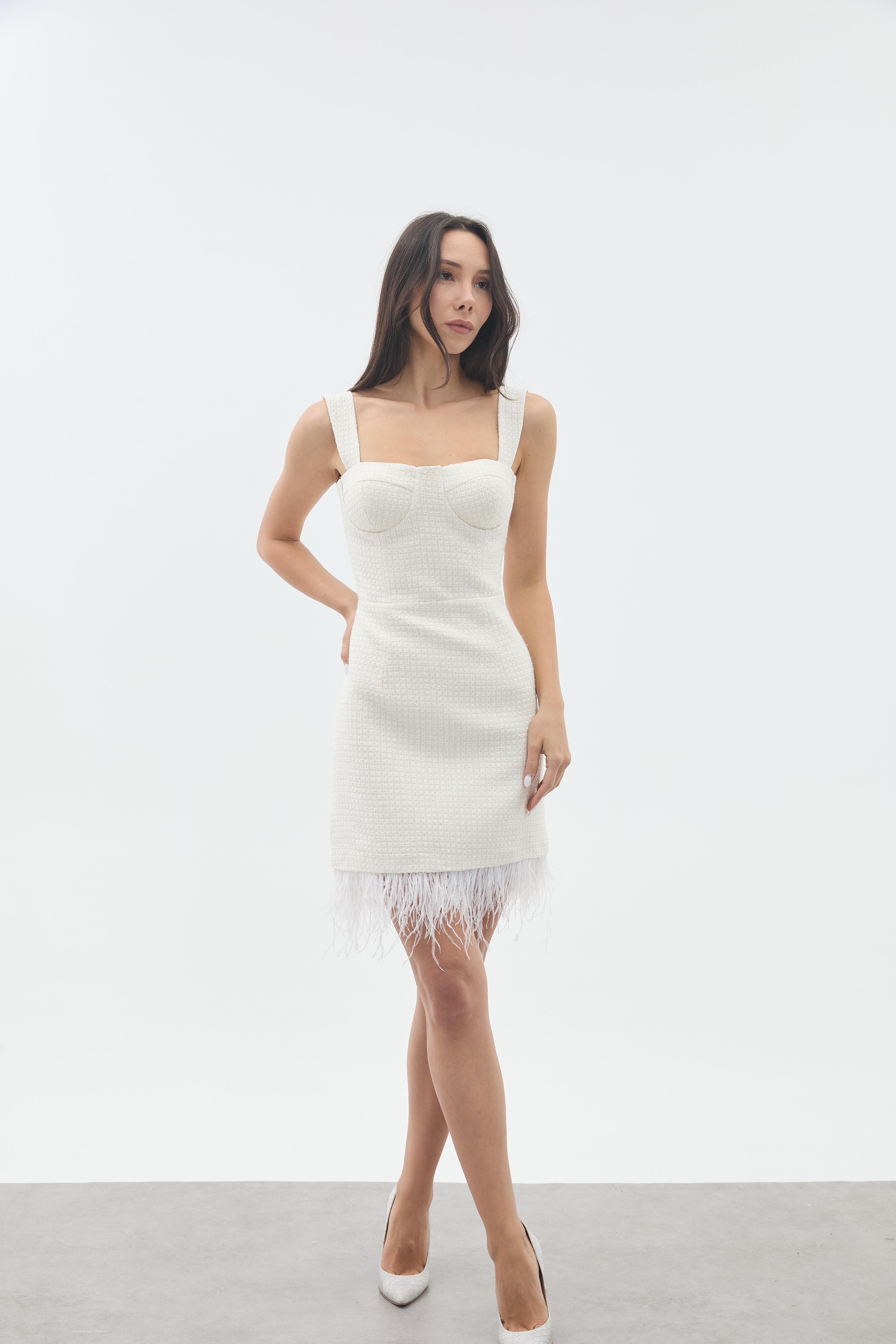 OTRİŞLİ MİNİ ELBİSE