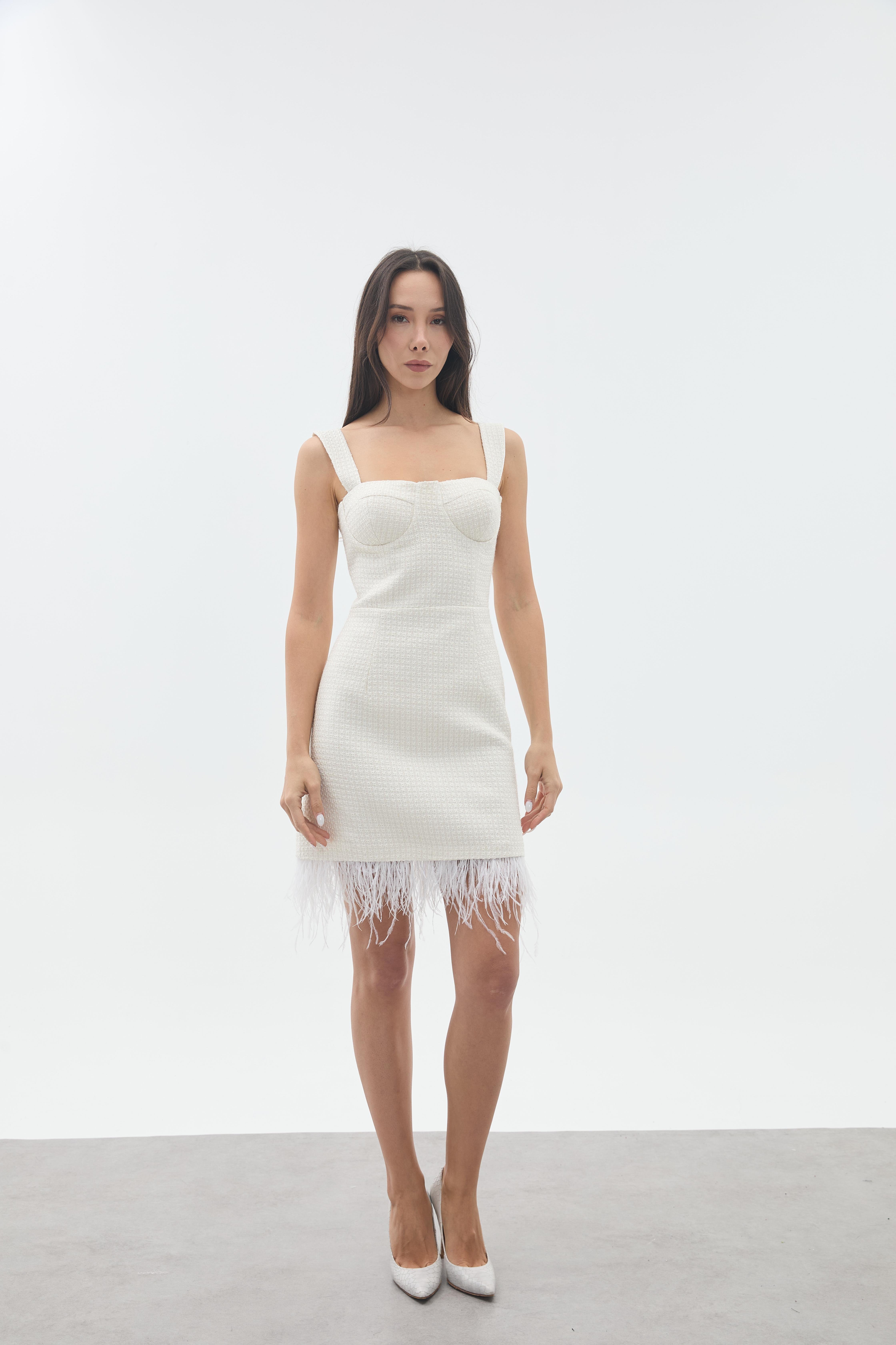 OTRİŞLİ MİNİ ELBİSE