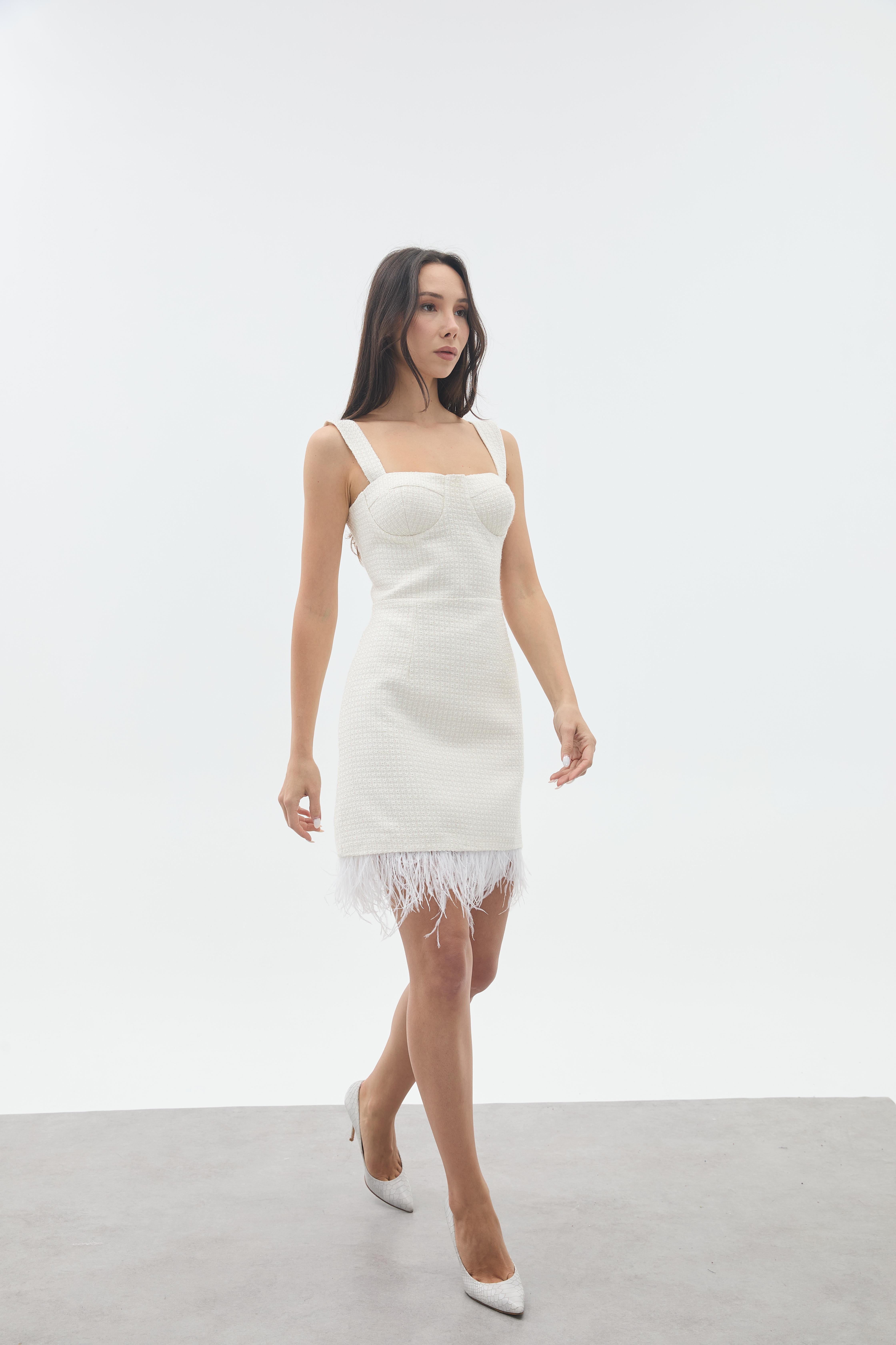 OTRİŞLİ MİNİ ELBİSE