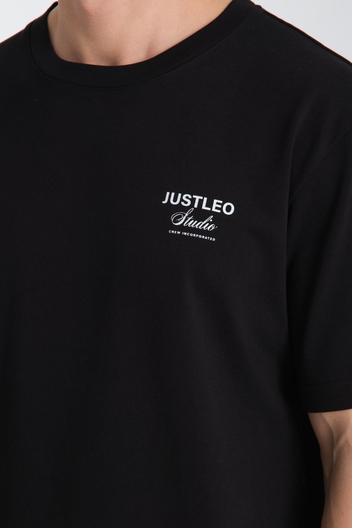 Studio Relaxed TEE