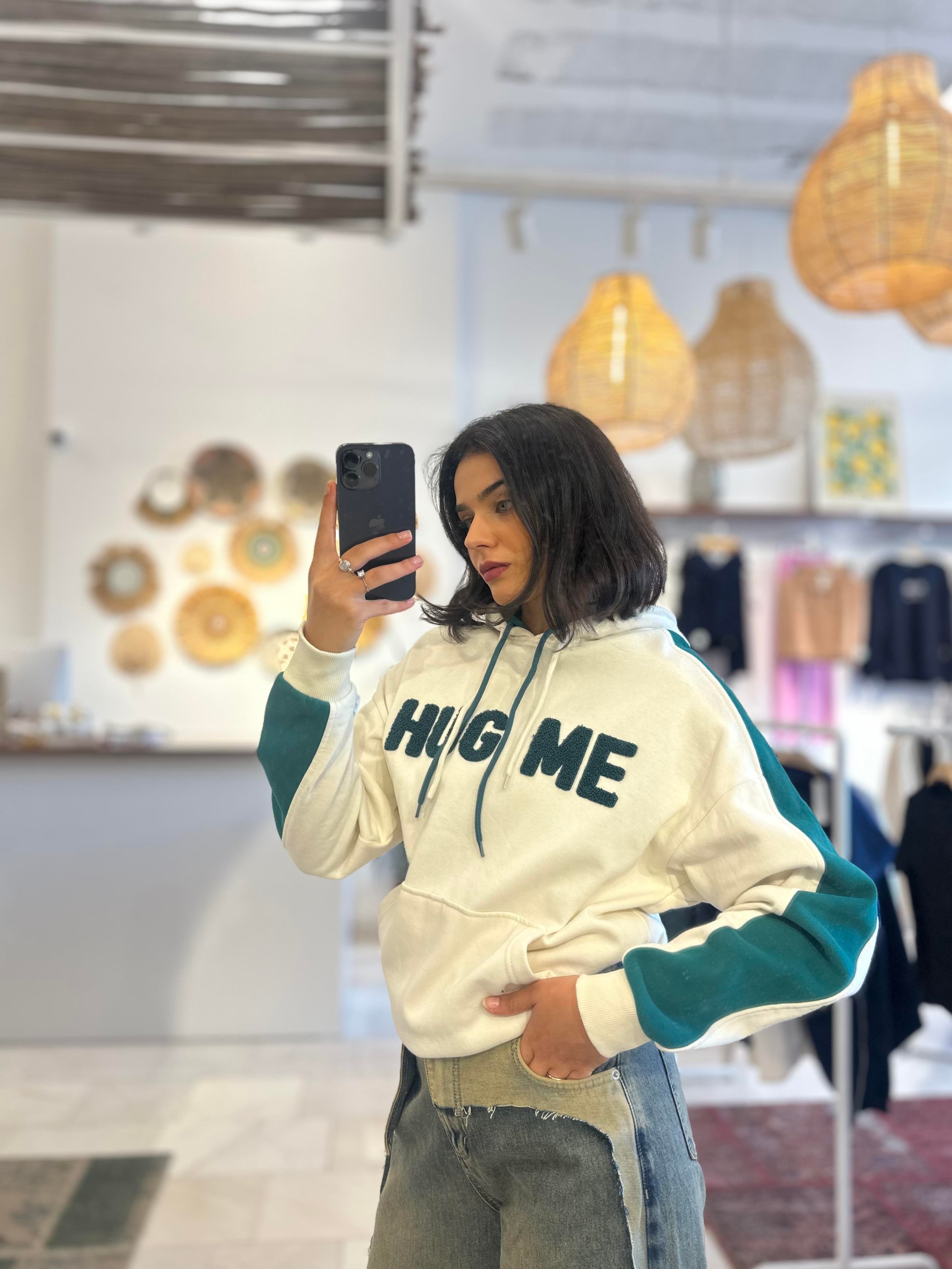 Hug Me Nakışlı Sweat
