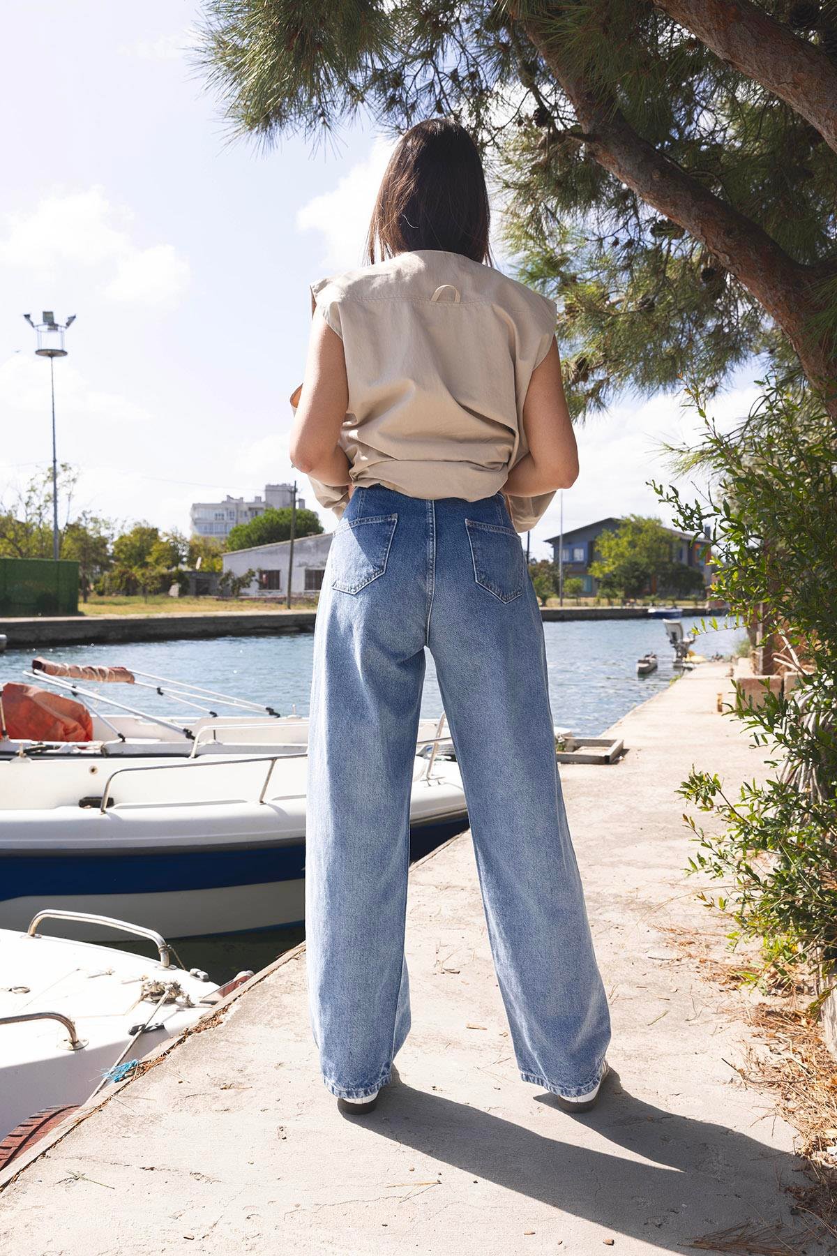 Parça Kemerli Wet Leg Denim Pantolon