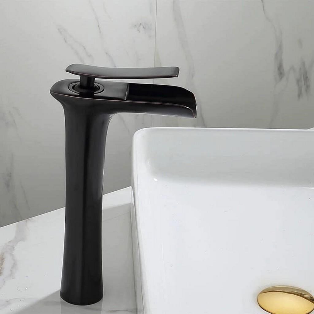 EDGE UZUN LAVABO BATARYASI MAT SIYAH