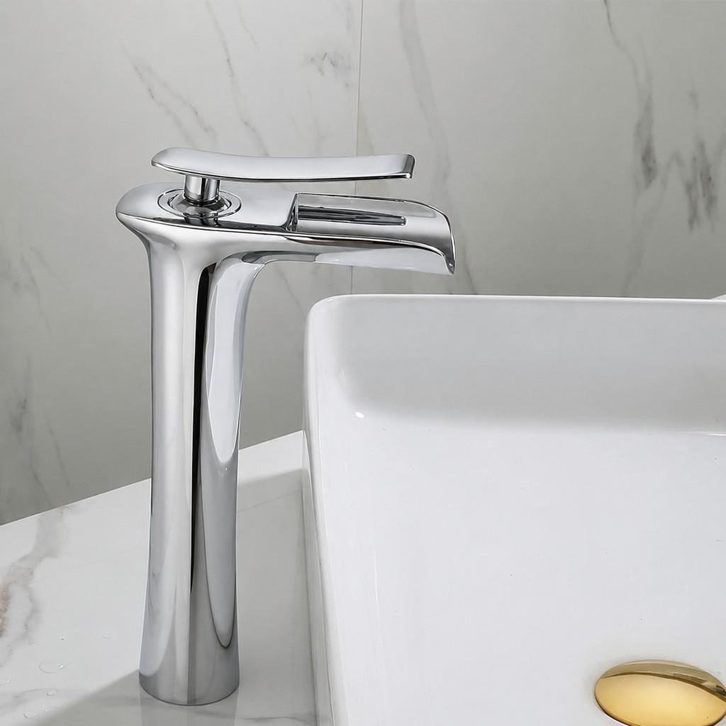 EDGE UZUN LAVABO BATARYASI PARLAK KROM