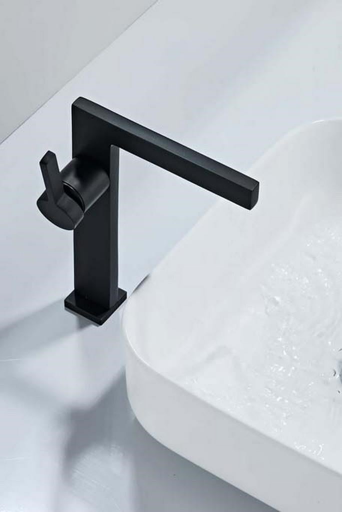 SERA UZUN LAVABO BATARYASI MAT SIYAH