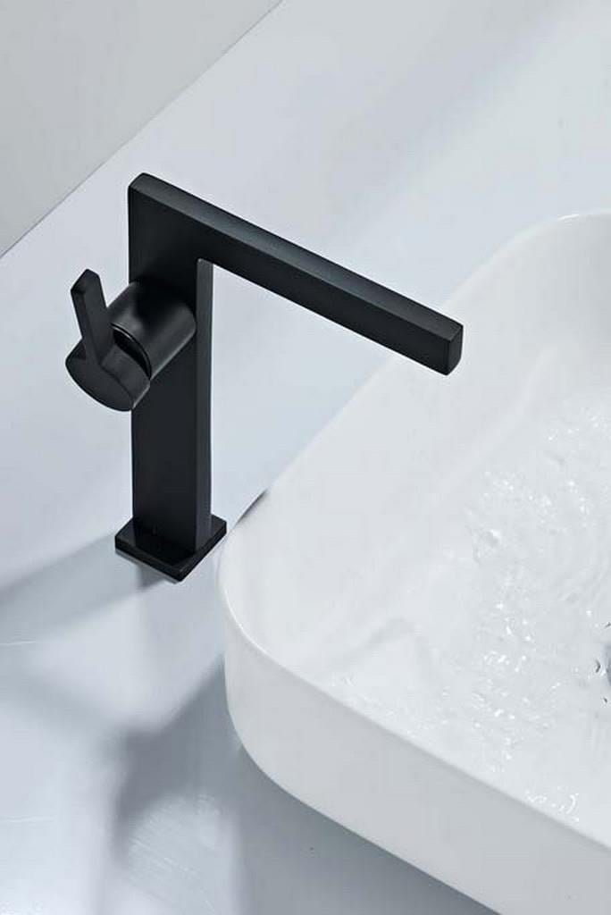 SERA UZUN LAVABO BATARYASI MAT SIYAH