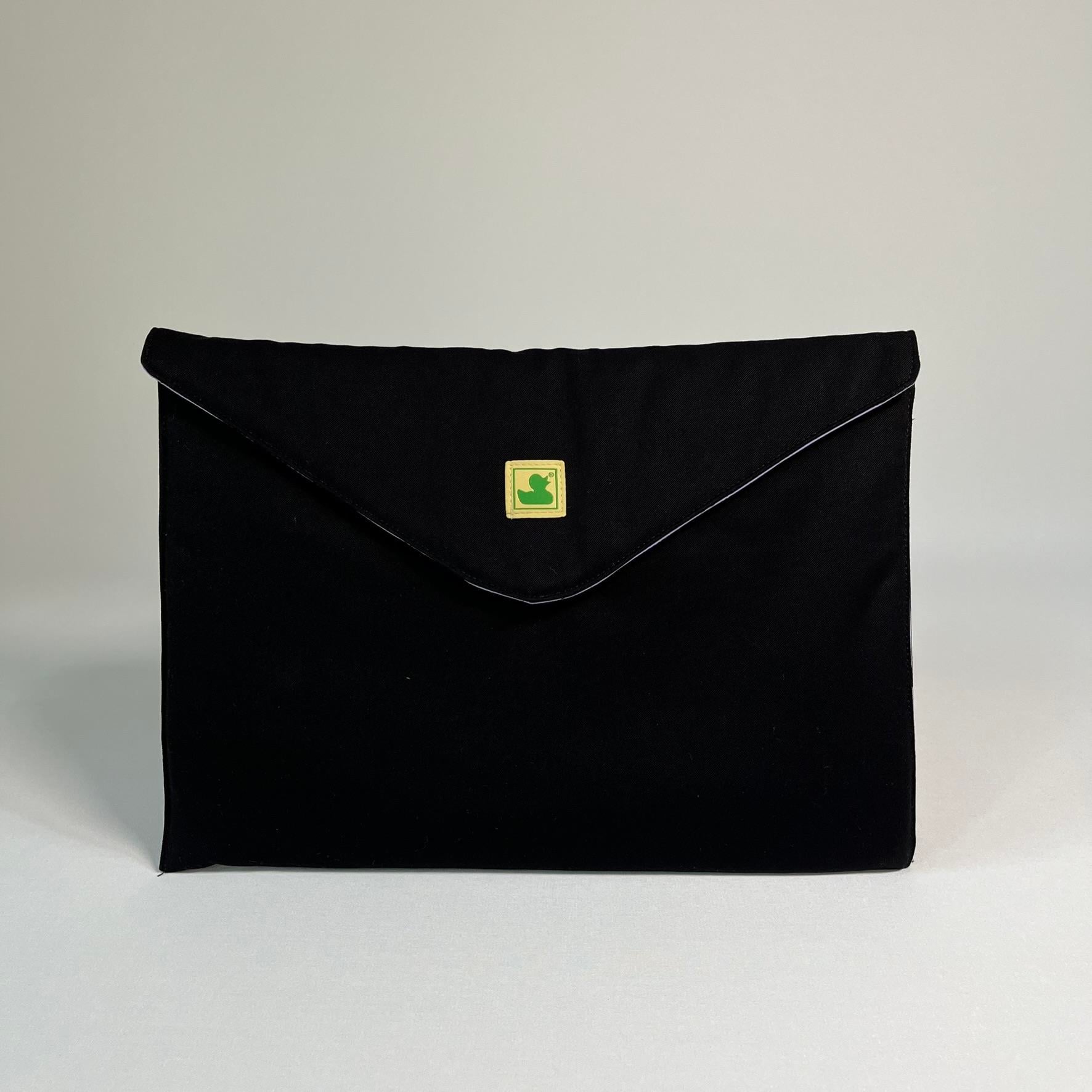 Siyah Laptop Kılıfı