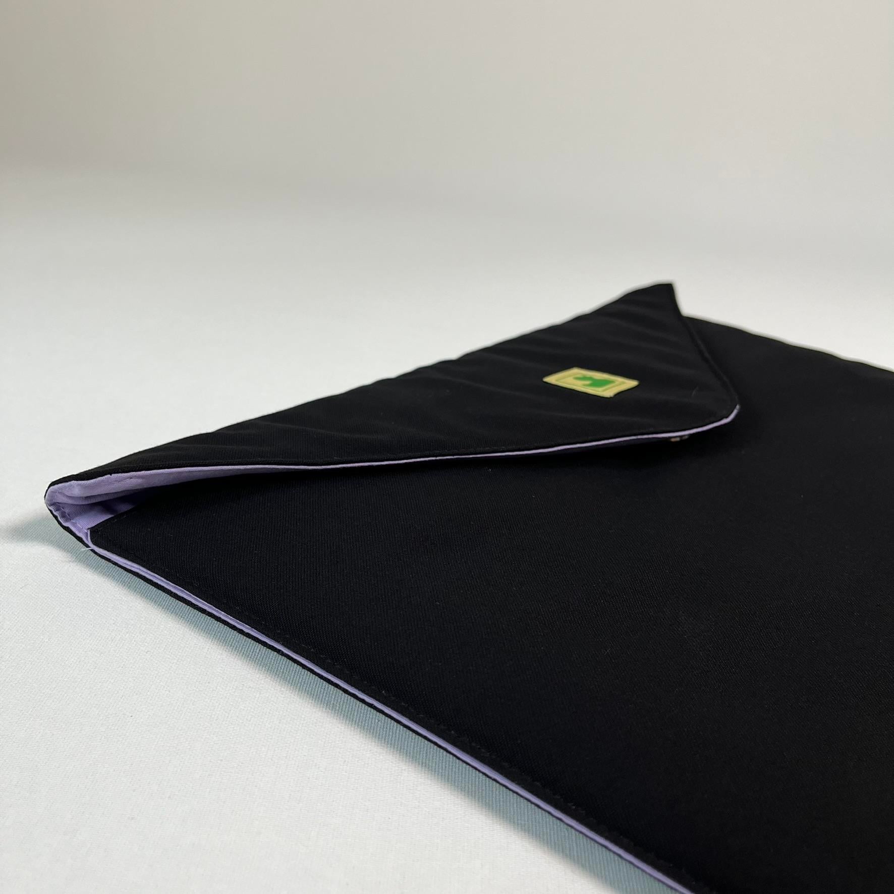 Siyah Laptop Kılıfı