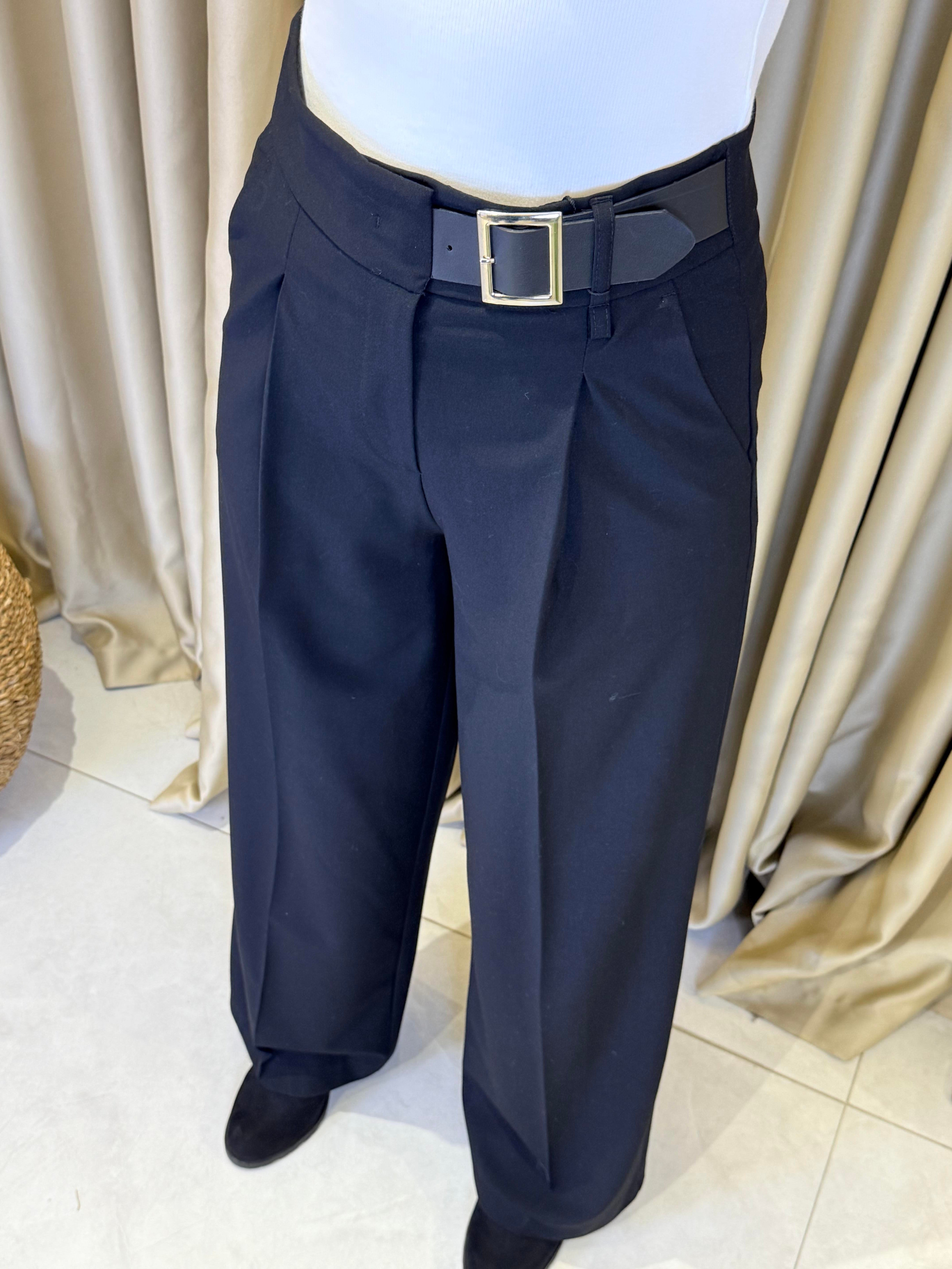 DİLVİN 72200 RAHAT KALIP CEPLİ KEMERLİ GENİŞ PAÇA SİYAH PANTOLON