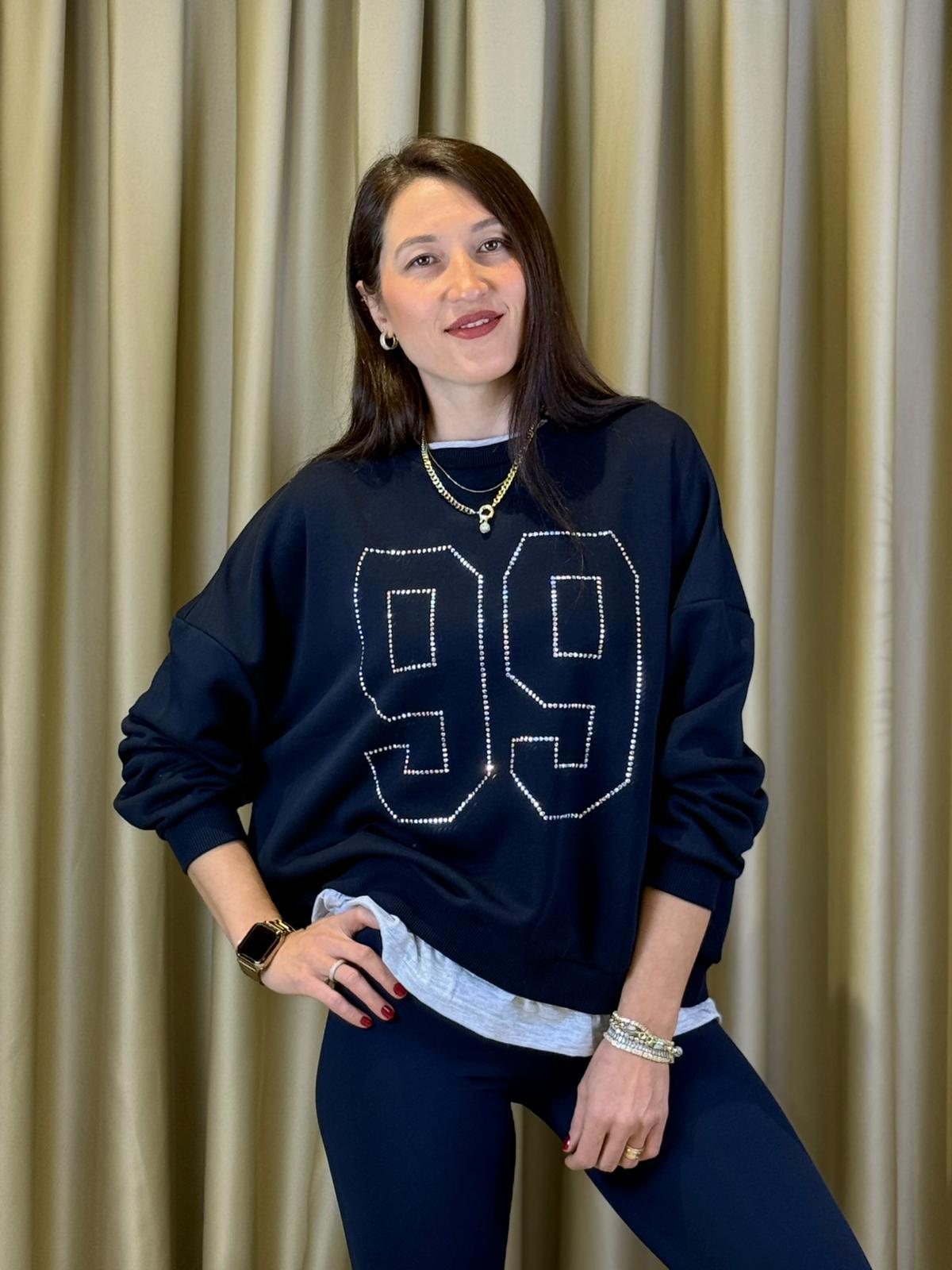 ÖNÜ 99 TAŞ BASKILI LACİVERT KADIN SWEATSHIRT