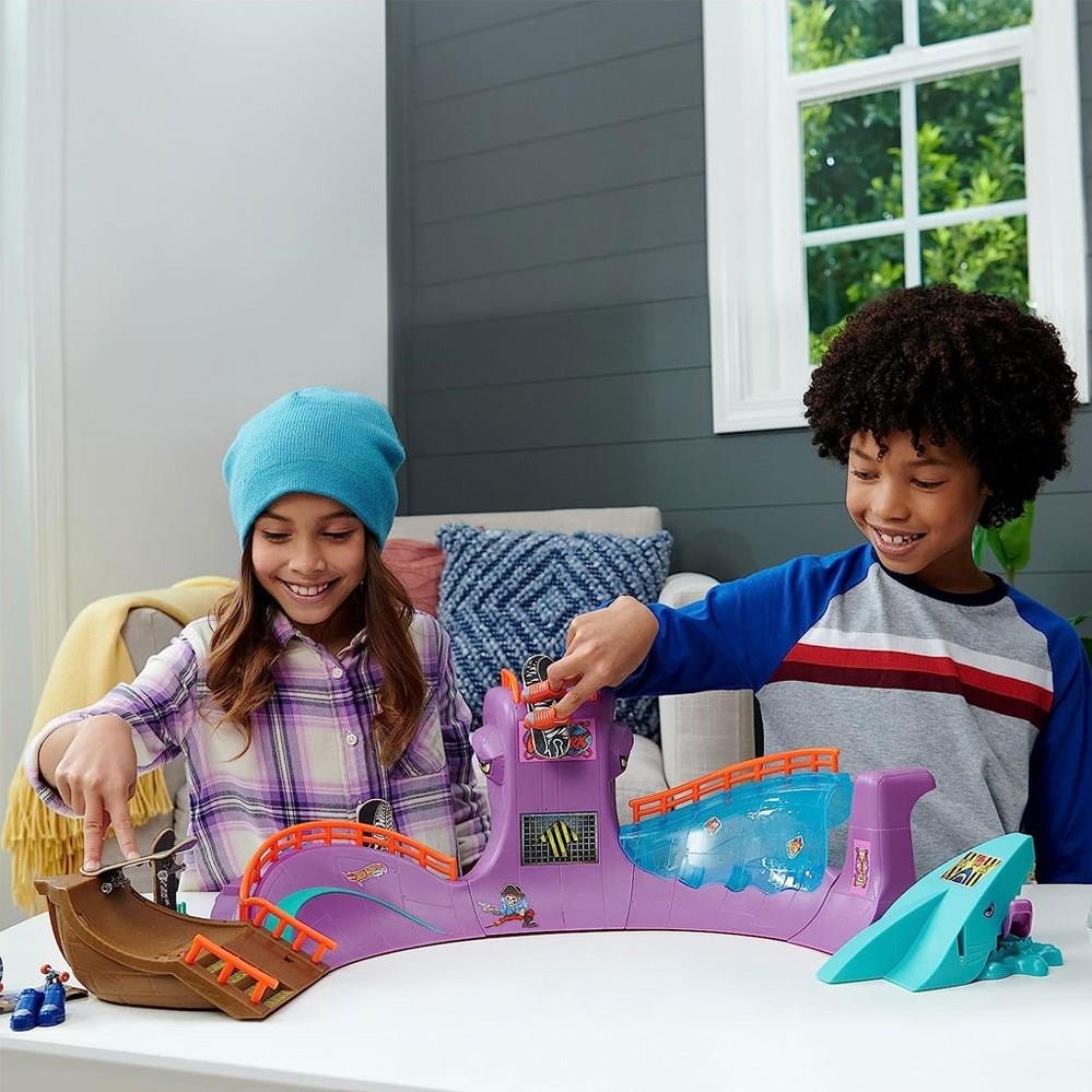 hot-wheels-skate-ahtapot-kaykay-parki---8750a.jpg