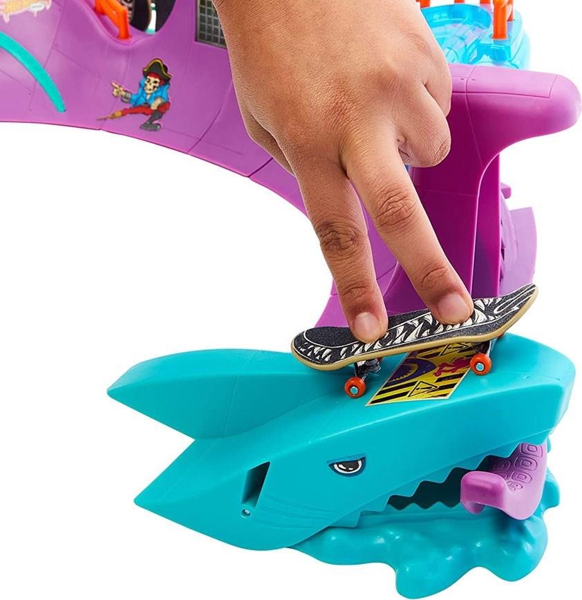 hot-wheels-skate-ahtapot-kaykay-parki--87a-9b.jpg