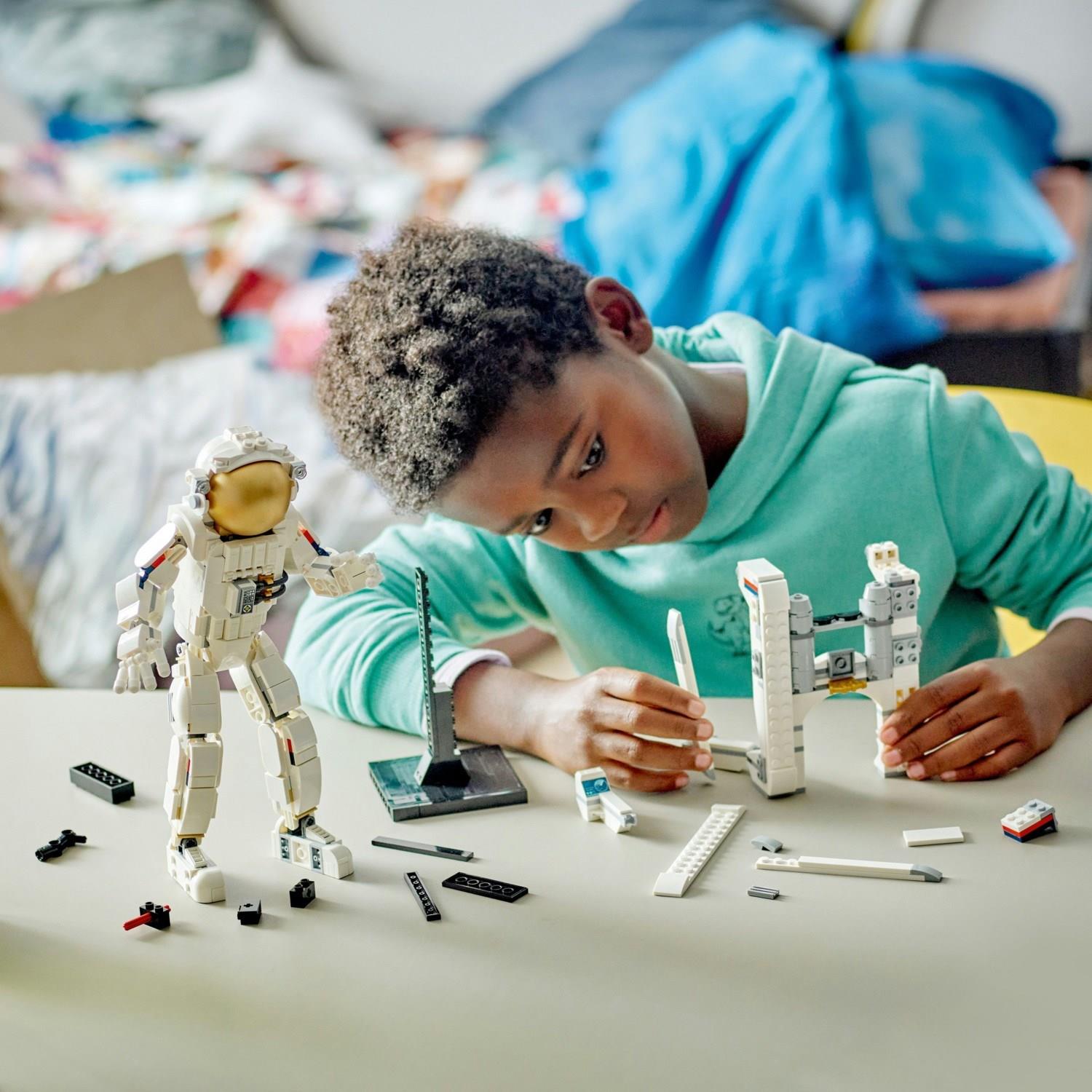 lego-creator-uzay-astronotu-31152-9-ya-f106-0.jpg