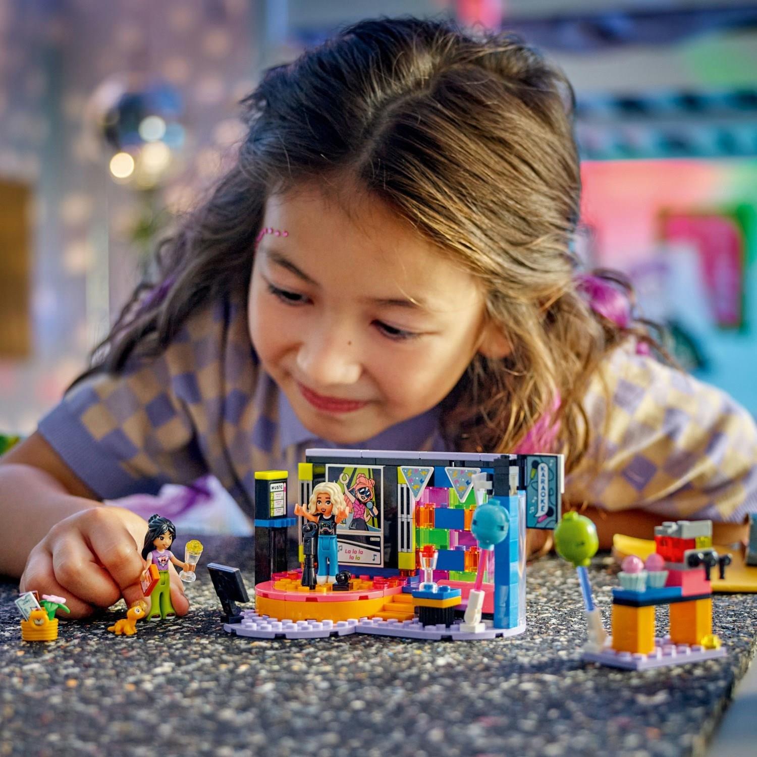 lego-friends-karaoke-muzik-partisi-426-2a7909.jpg