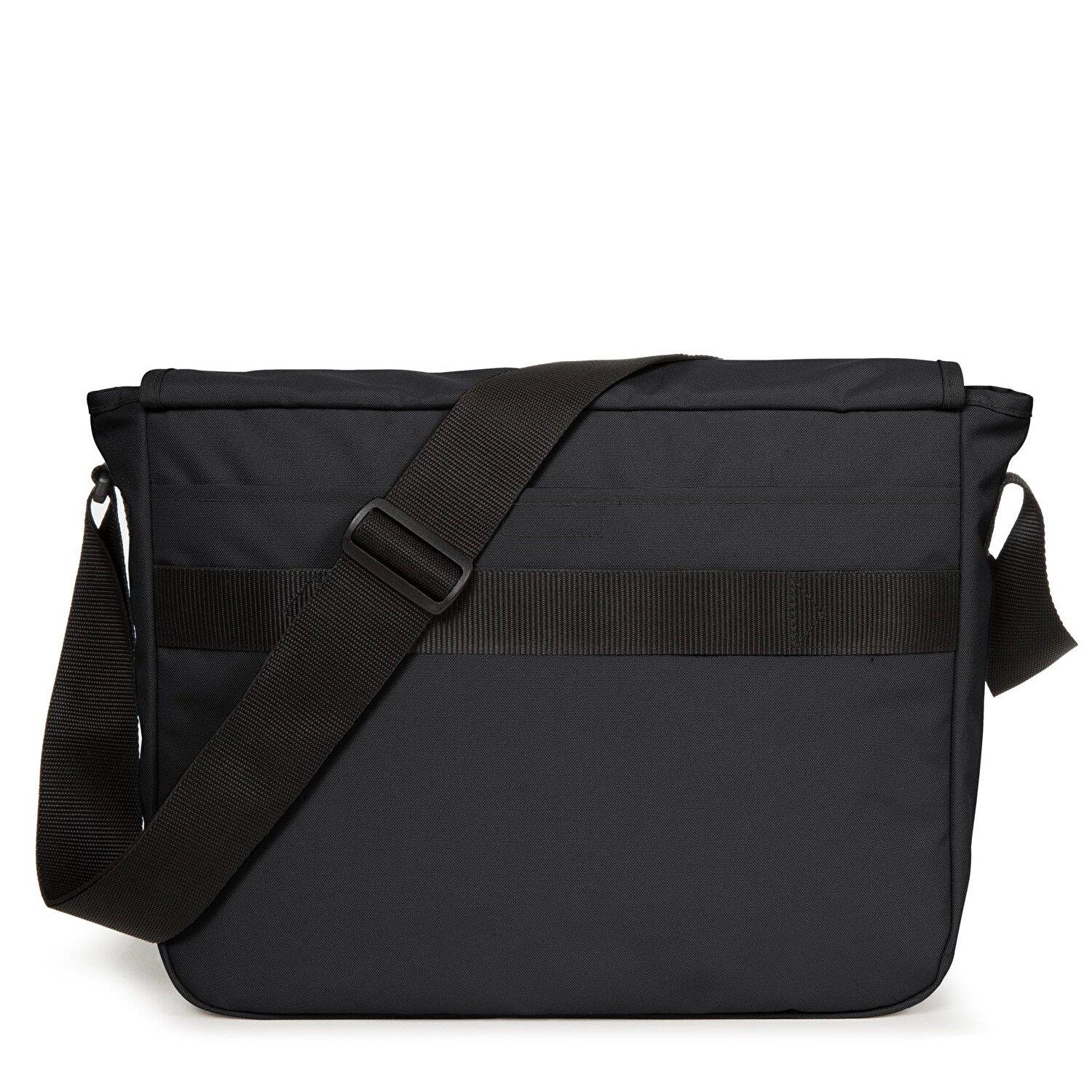 Eastpak Delegate Omuz Çantası - EK00026E0081