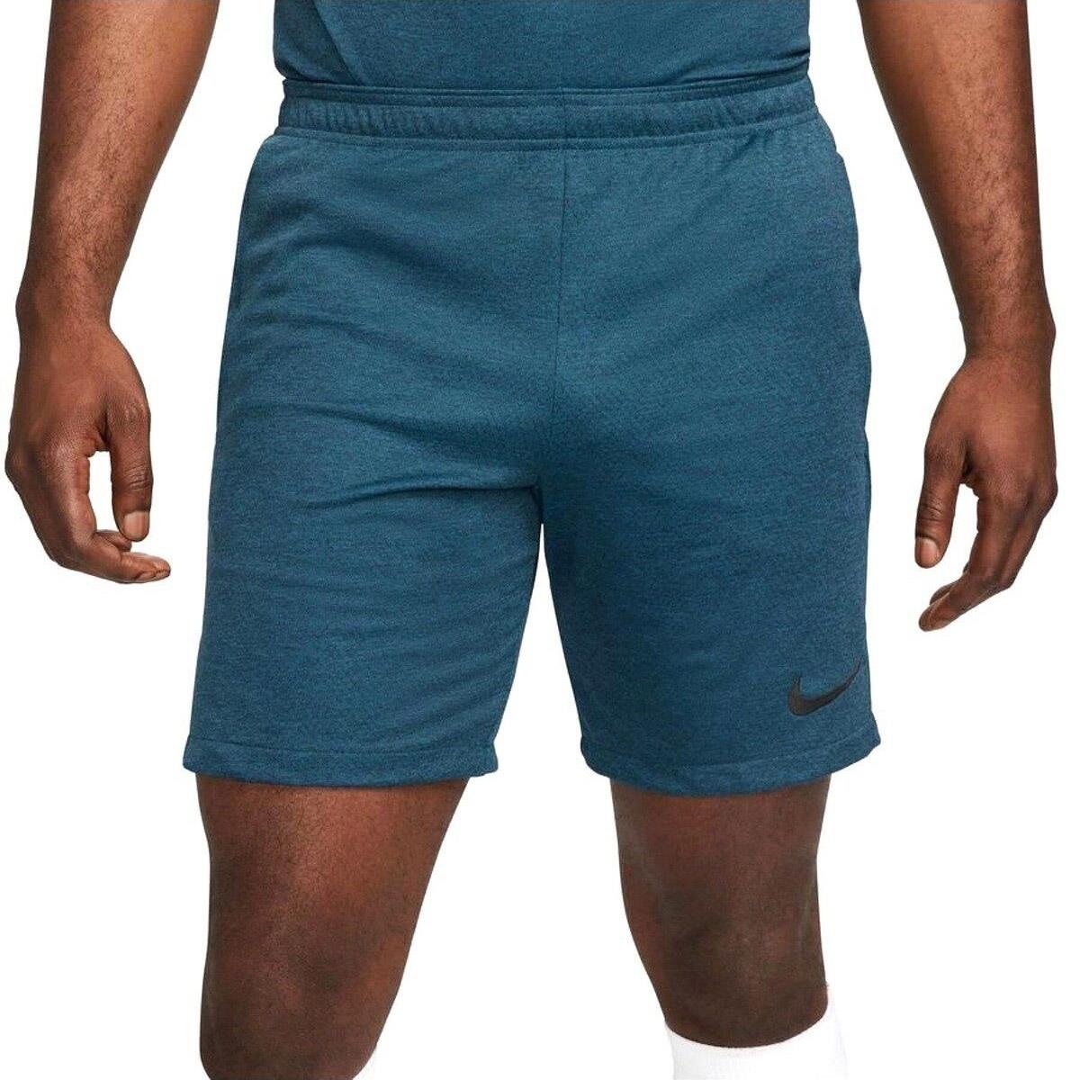 Nike Academy Dri-Fit Erkek Şort