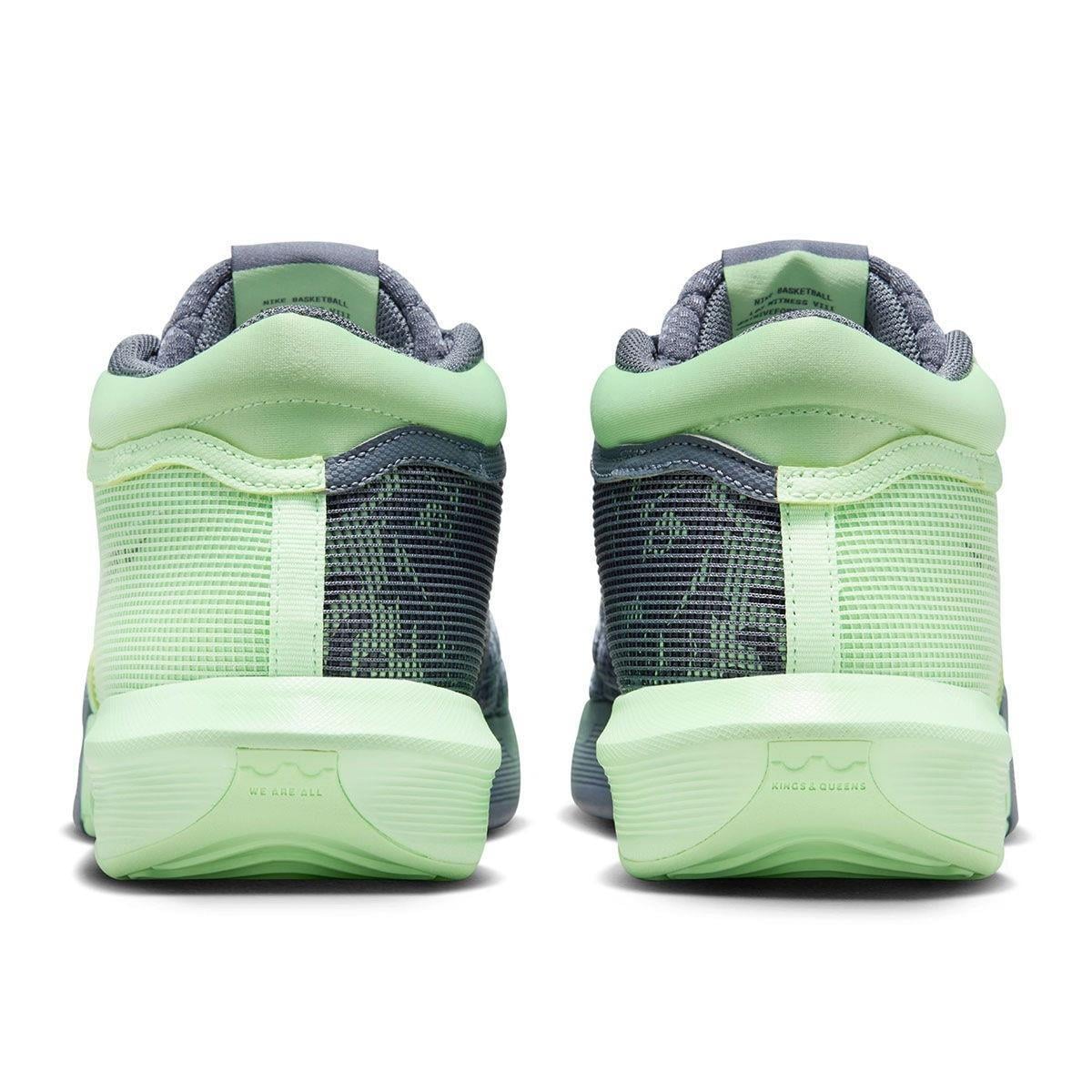 Nike Lebron Witness VIII Erkek  Basketbol Ayakkabısı
