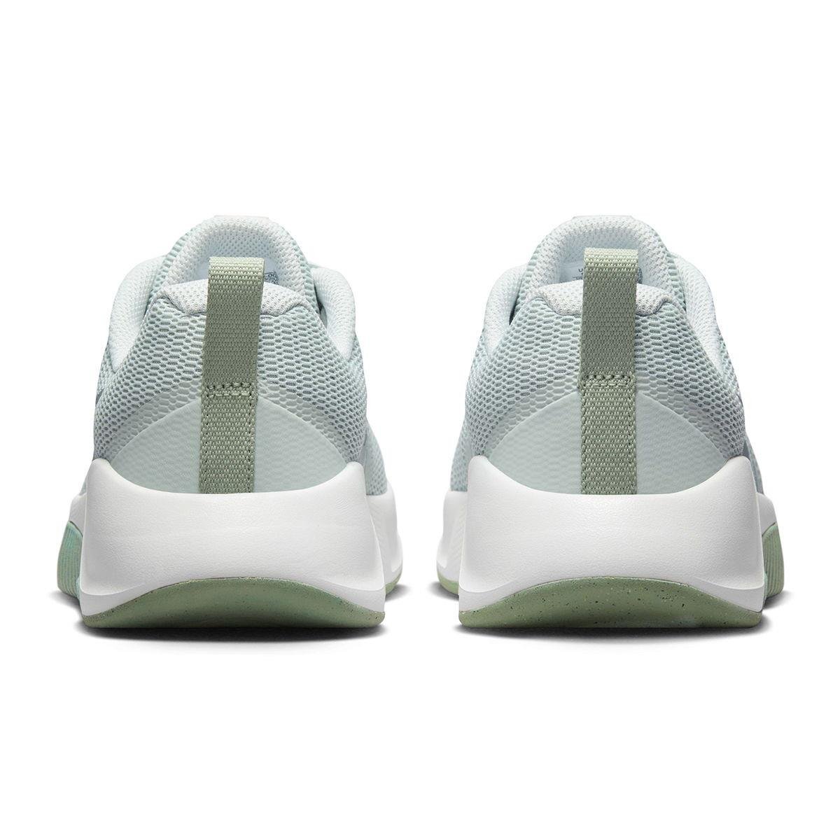 Nike Mc Trainer 3 Kadın Antrenman Ayakkabısı