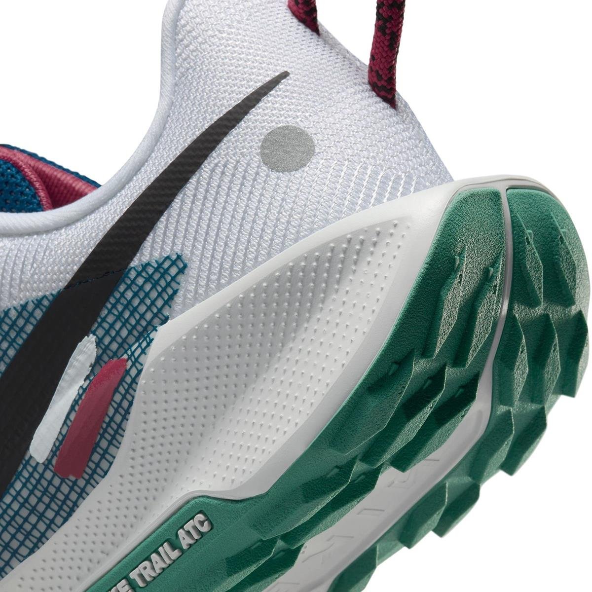 Nike W Reactx Pegasus Trail 5 Koşu Ayakkabısı - DV3865