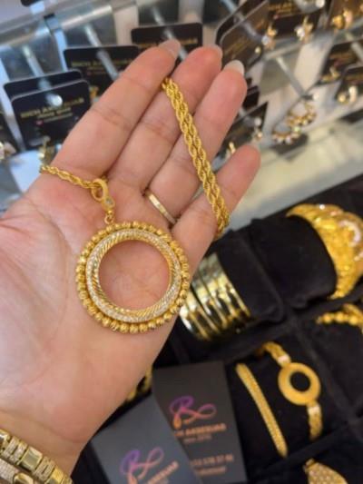 Dorika Model yarım altın kolye boş