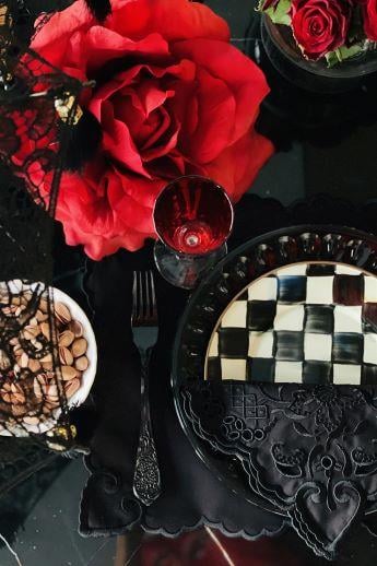 Romantik Siyah Yemek Peçetesi