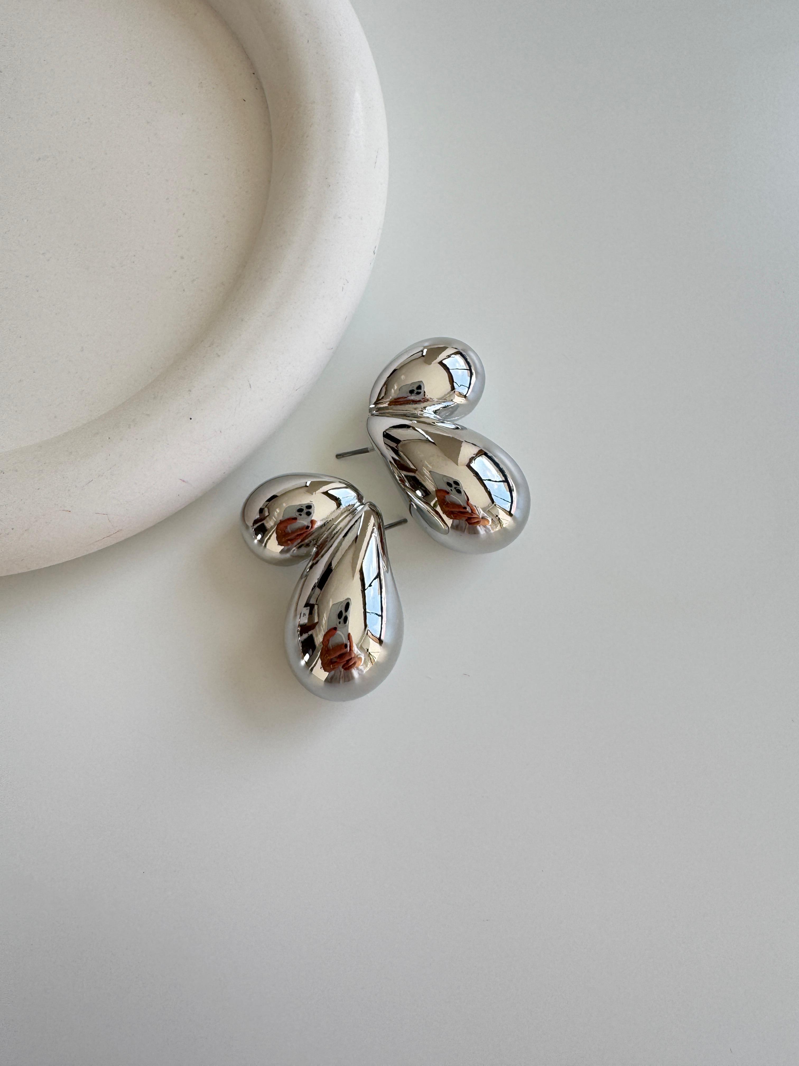 Altın Kaplama Marka Model Küçük Boy Damla Küpe (silver)