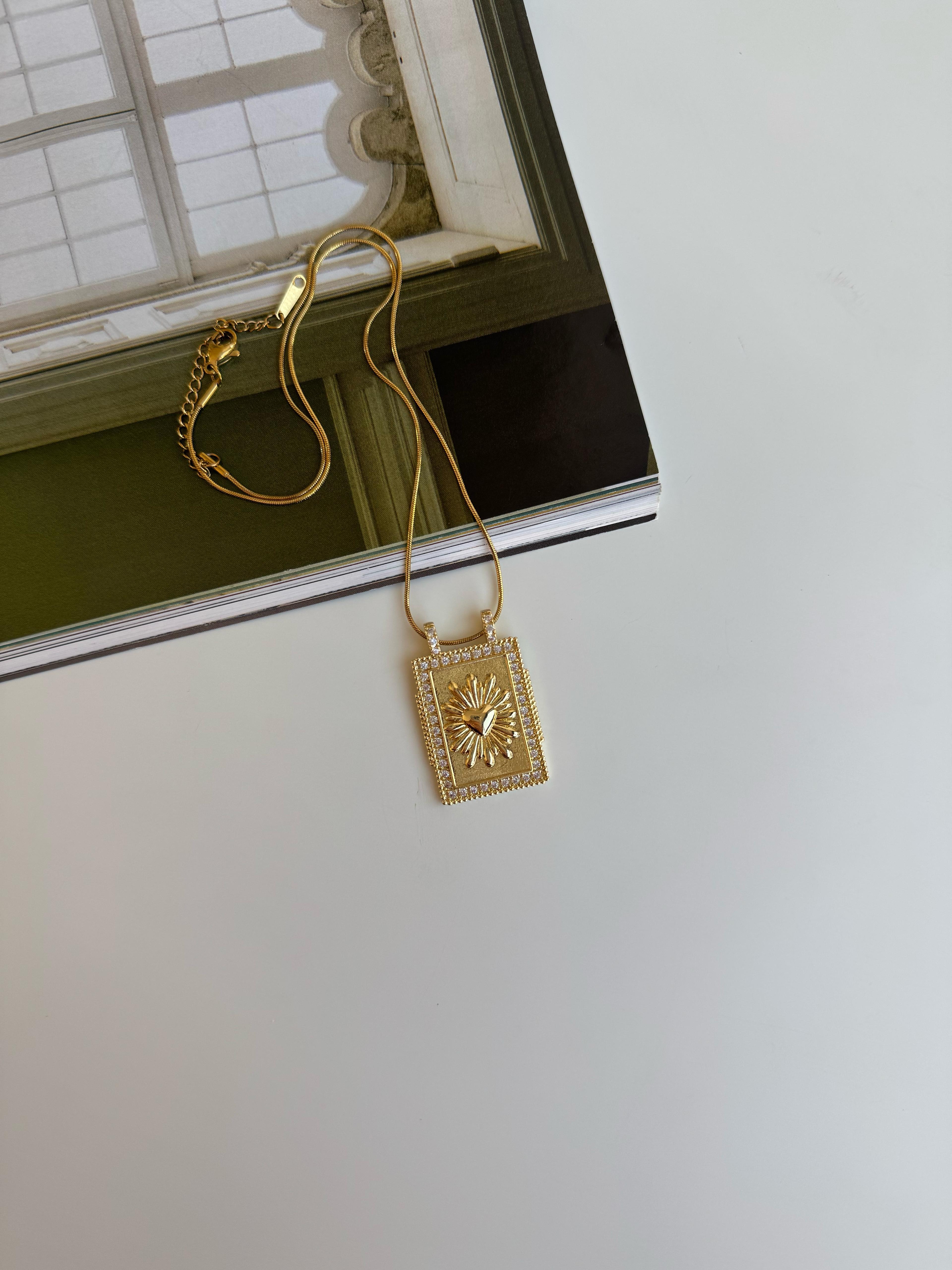 Çelik Balık Detaylı Plaka Kolye