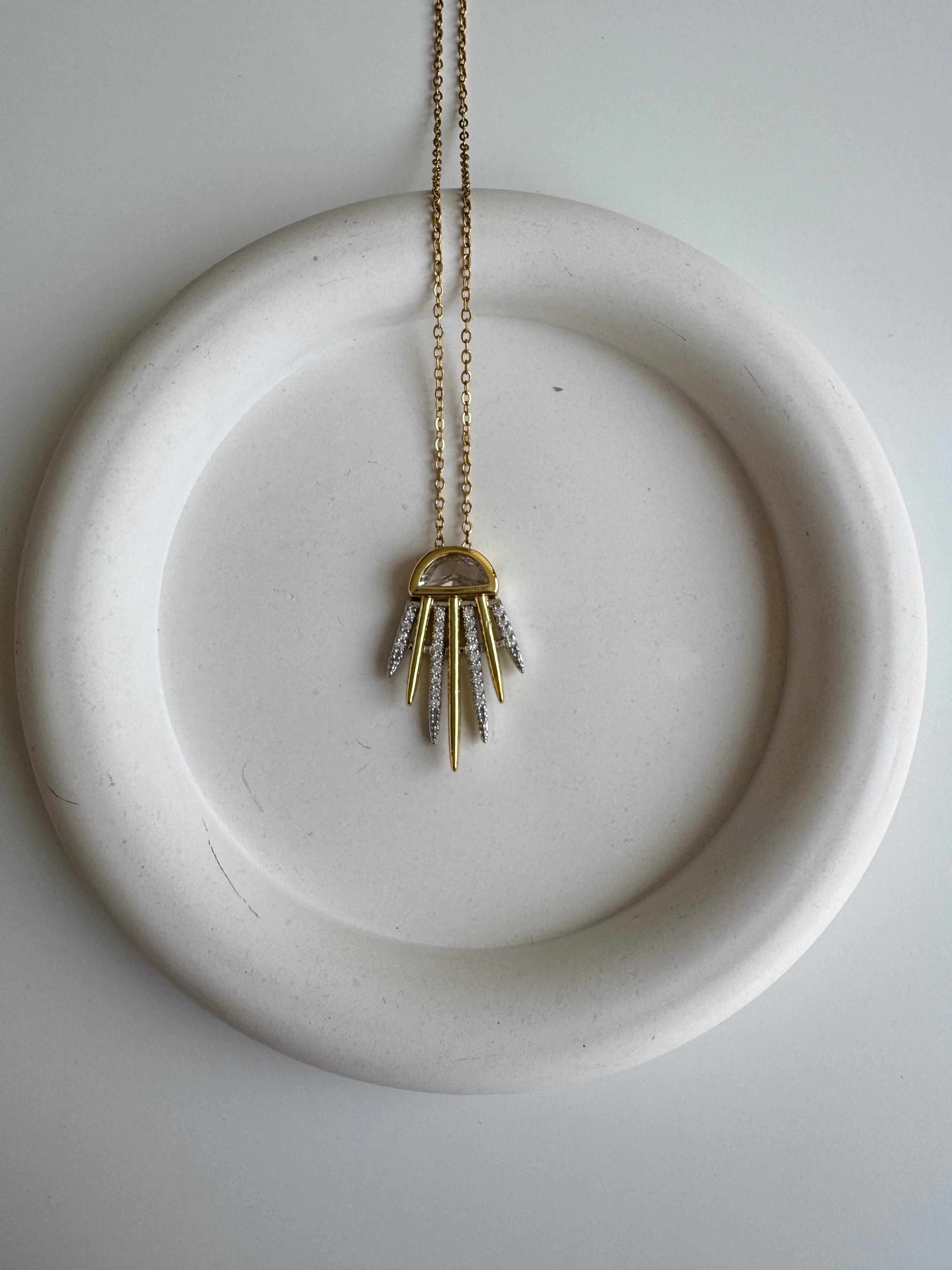 Çelik Marka Model Taşlı Kolye